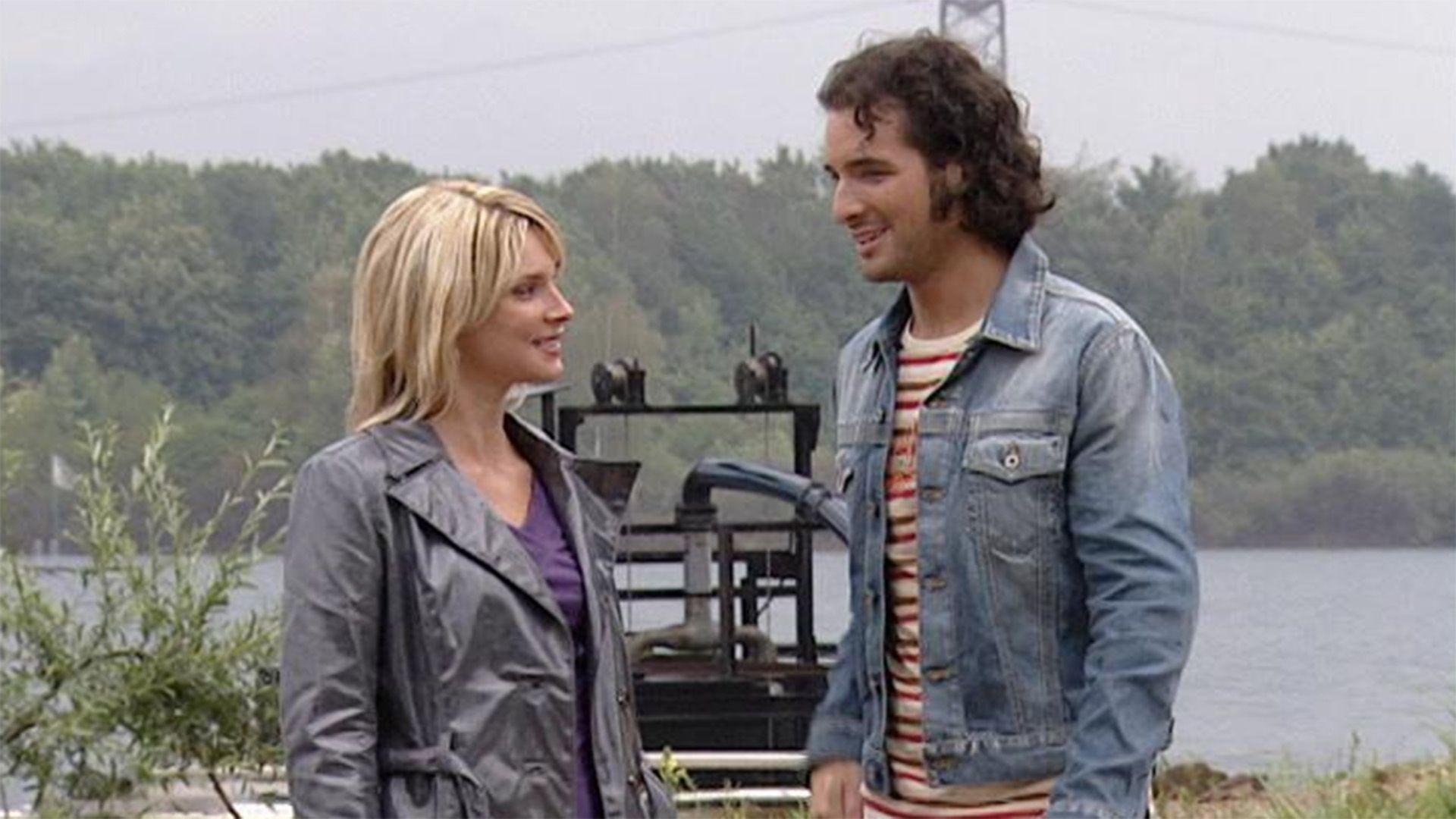Eva holt endlich ihr Rendezvous mit Jaimie nach