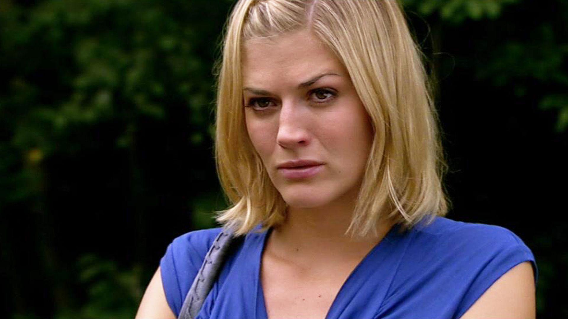 Marian will Jenny aus ihrem Tief herausholen.