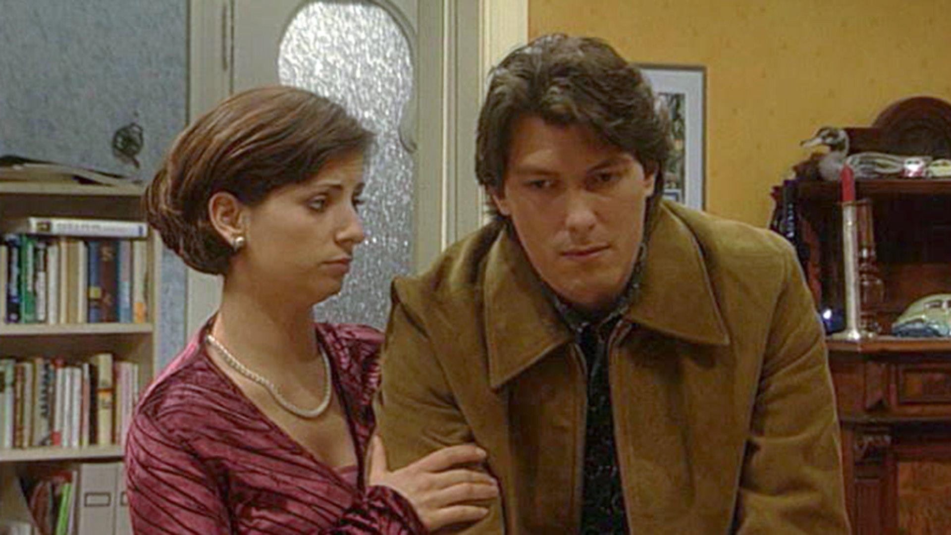 Sven bittet Jennifer, mit ihm nach Südafrika zu gehen