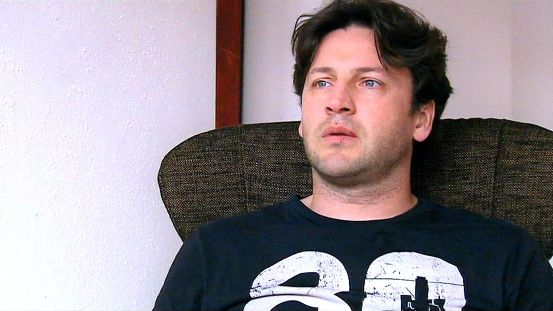 Rolf kann seine Sehnsucht nicht mehr kontrollieren