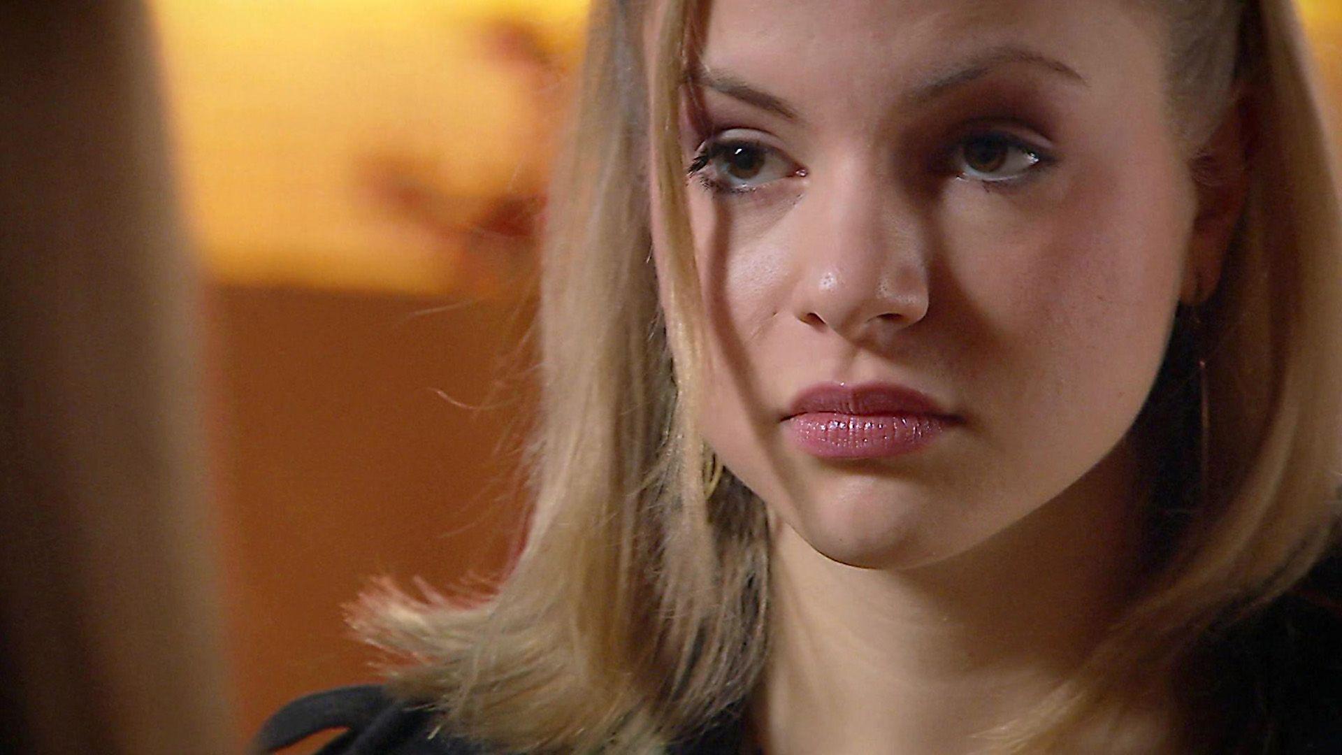 Franziska glaubt, keine Chance bei Basti zu haben