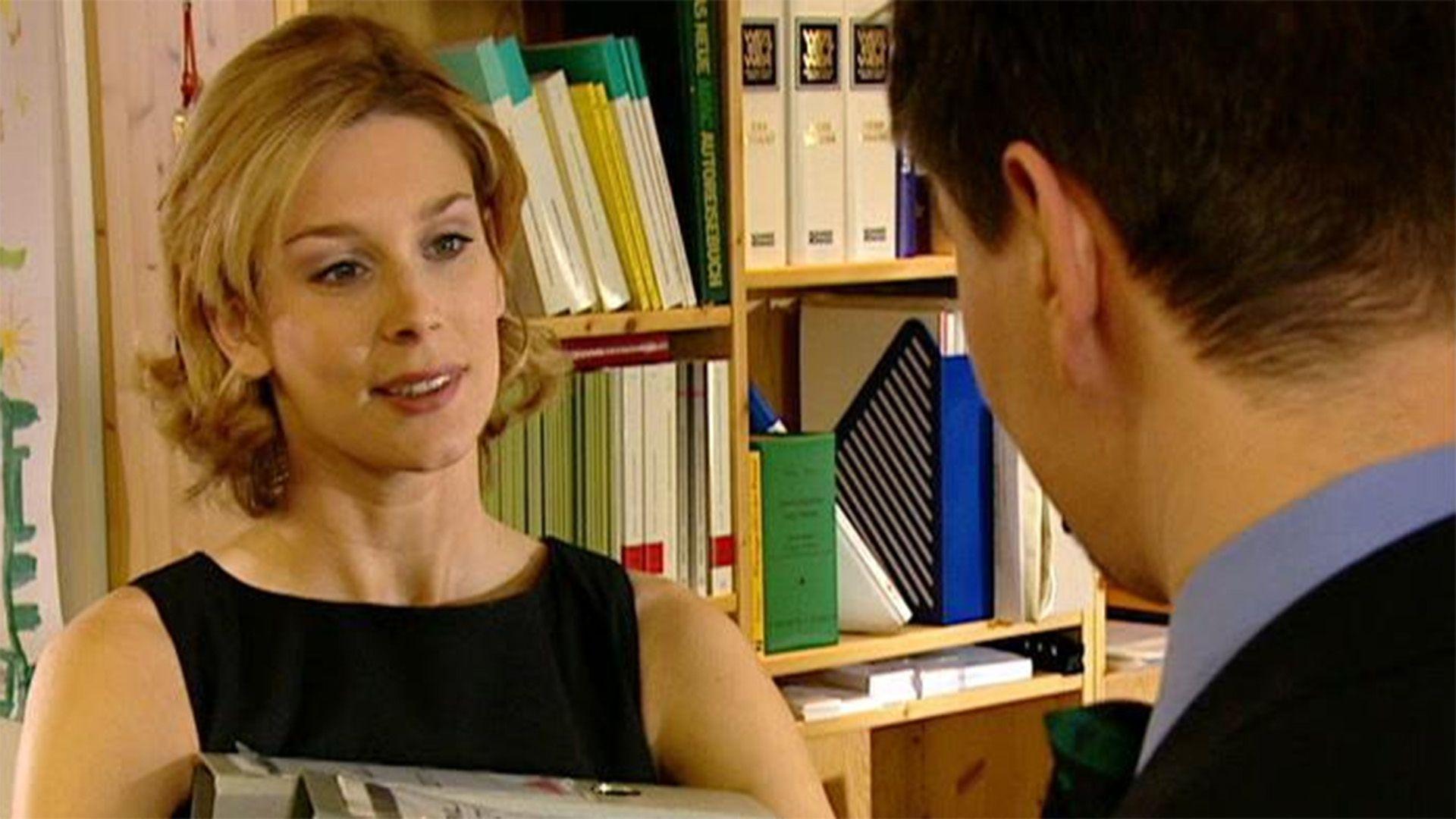 Eva und Meike locken Professor Gehrke in eine Falle