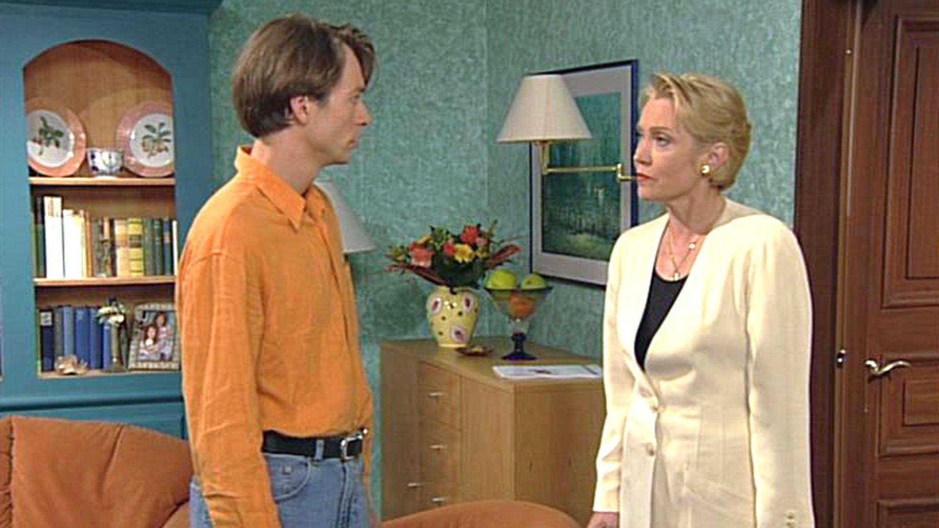 Britta bezichtigt Jörg der sexuellen Belästigung