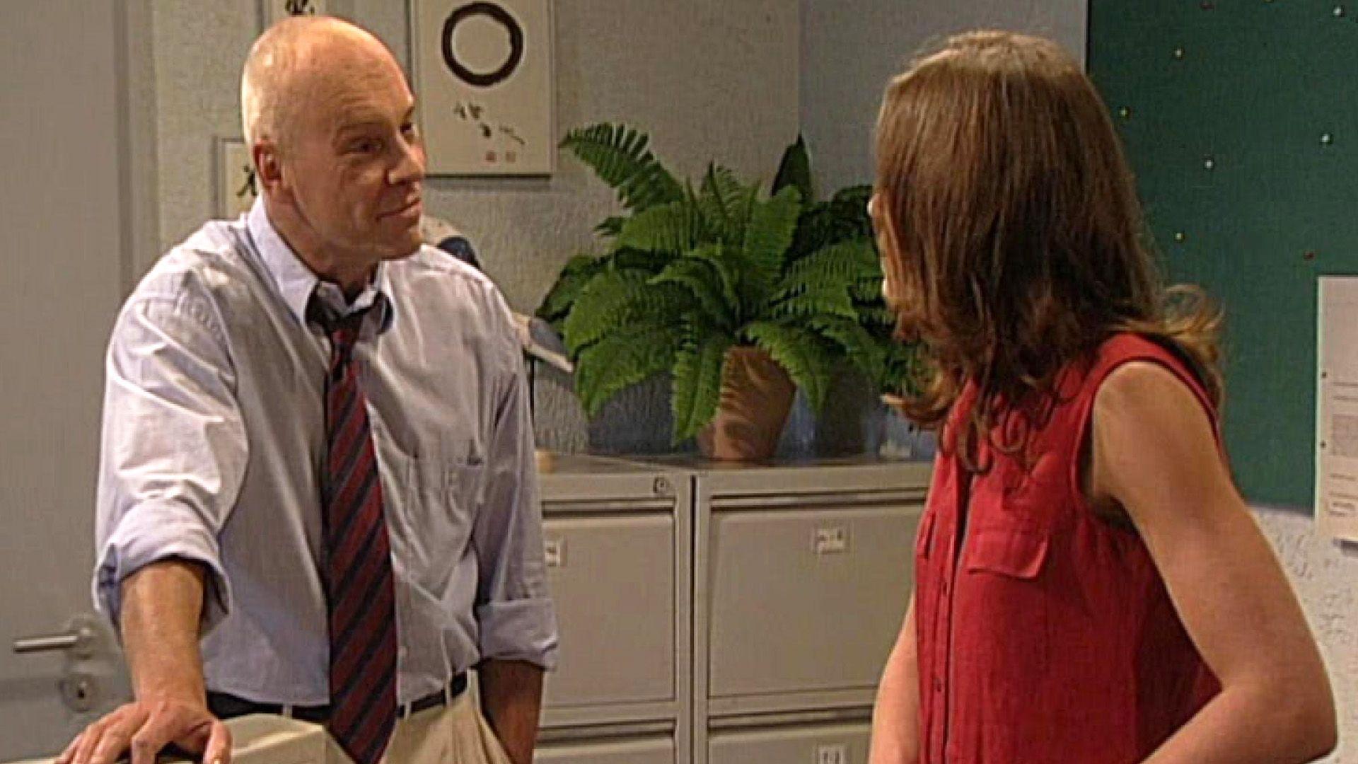 Rebecca legt sich mit ihrem Vorgesetzen an
