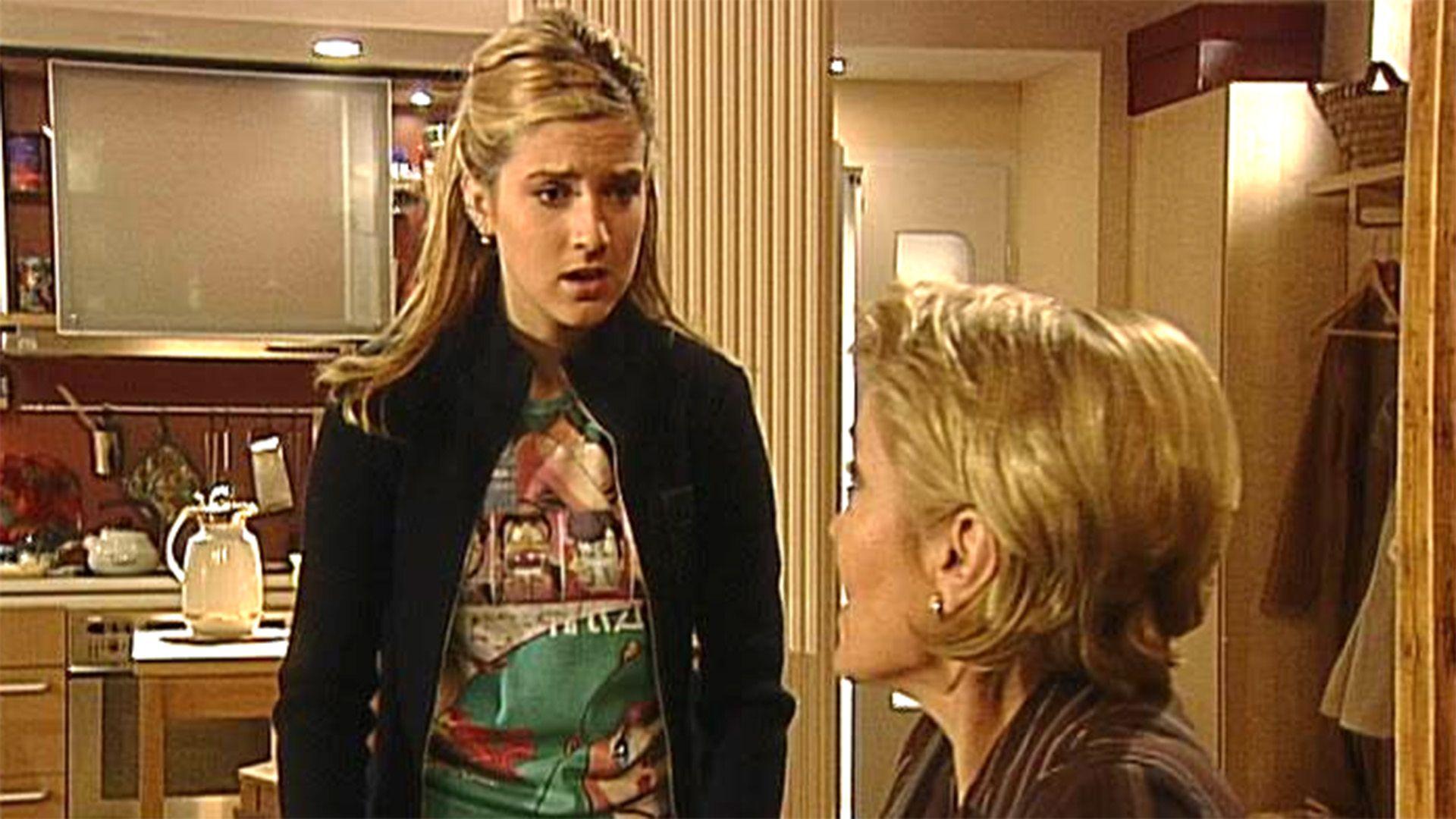 Marie versucht, Inka des Diebstahls zu überführen