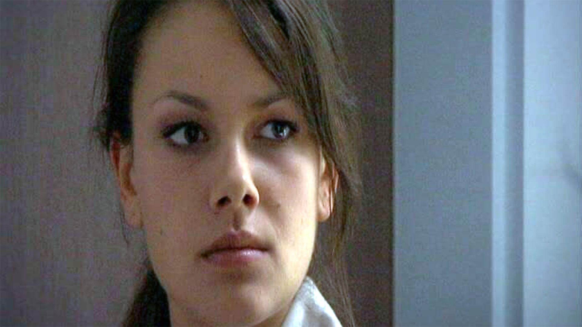 Katrin gesteht in einem Gespräch Jasmin die Wahrheit