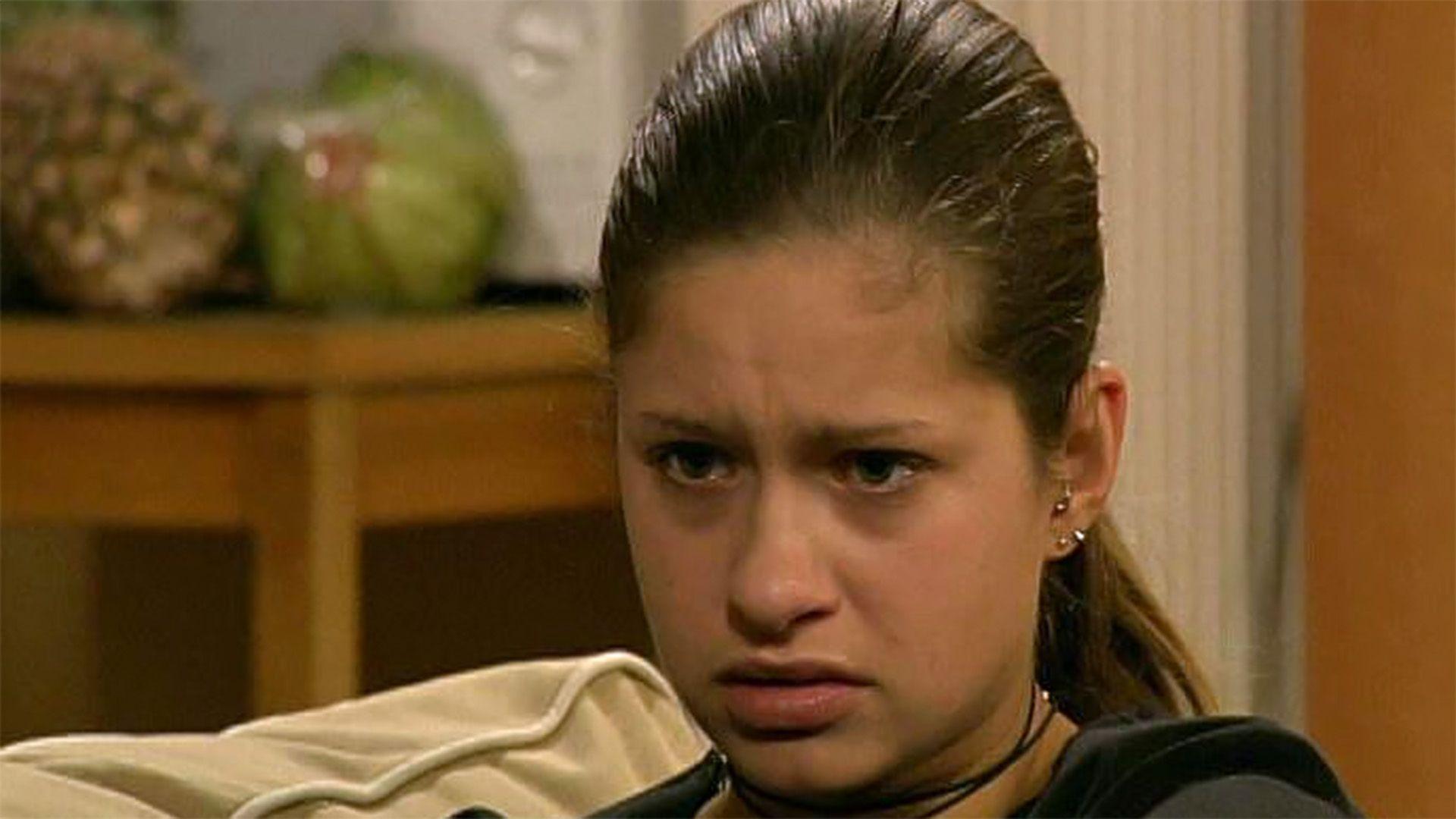Paula leidet stark unter der Trennung von John.