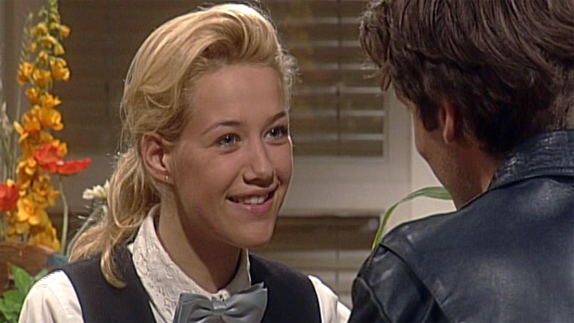 Katja hofft, als neuer Star entdeckt zu werden