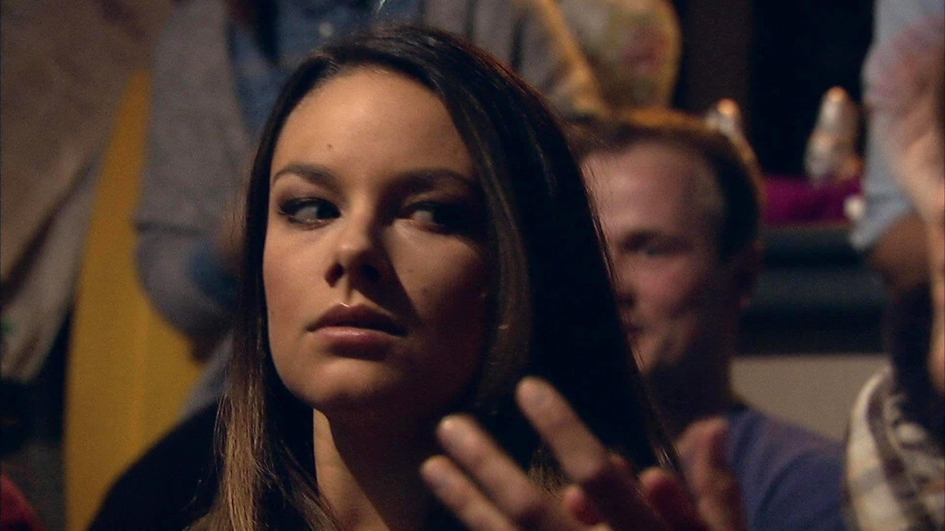 Jasmins Karriere ist erneut zerstört!