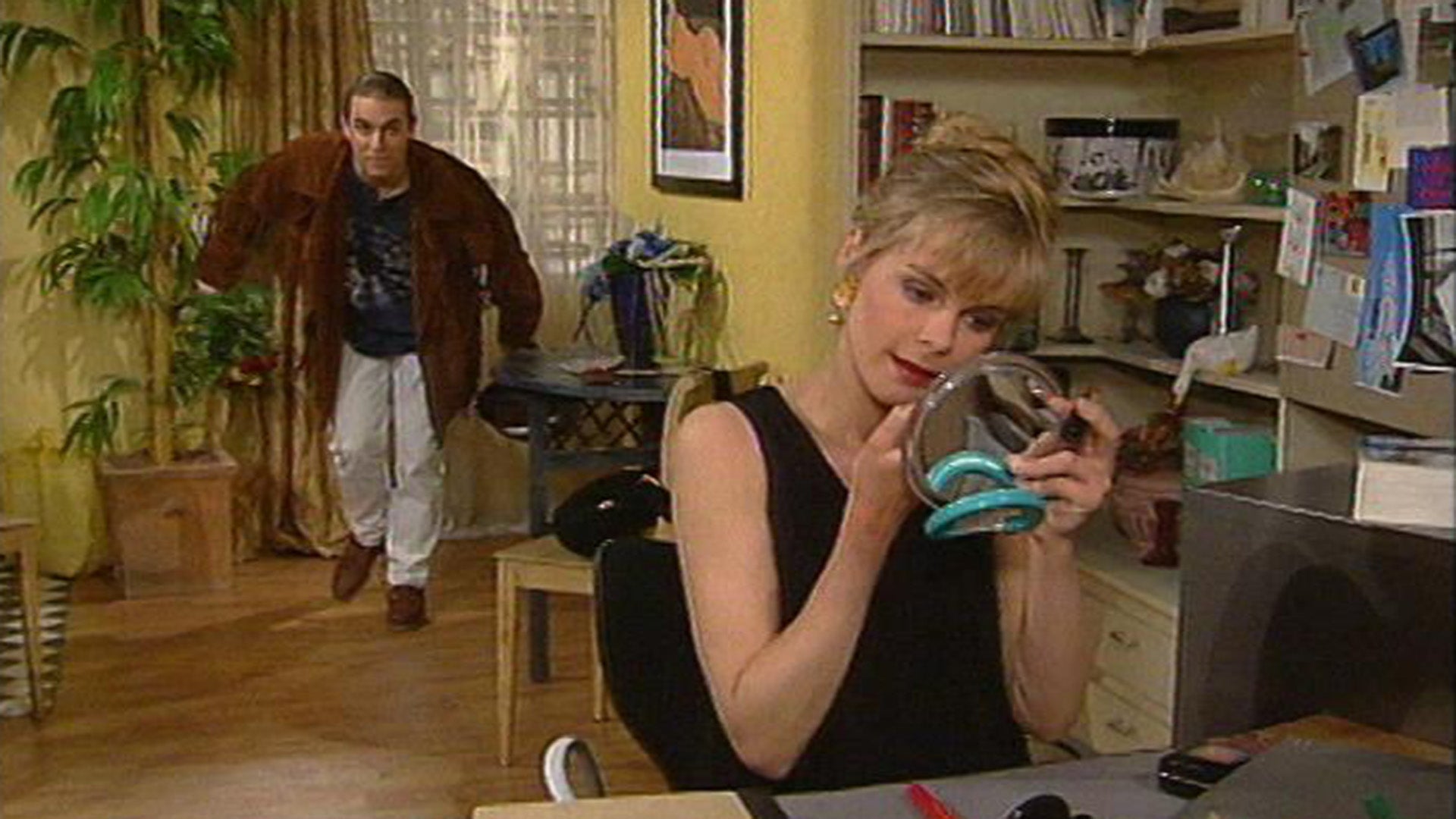Saskia gewöhnt sich an ihre Rolle als Callgirl