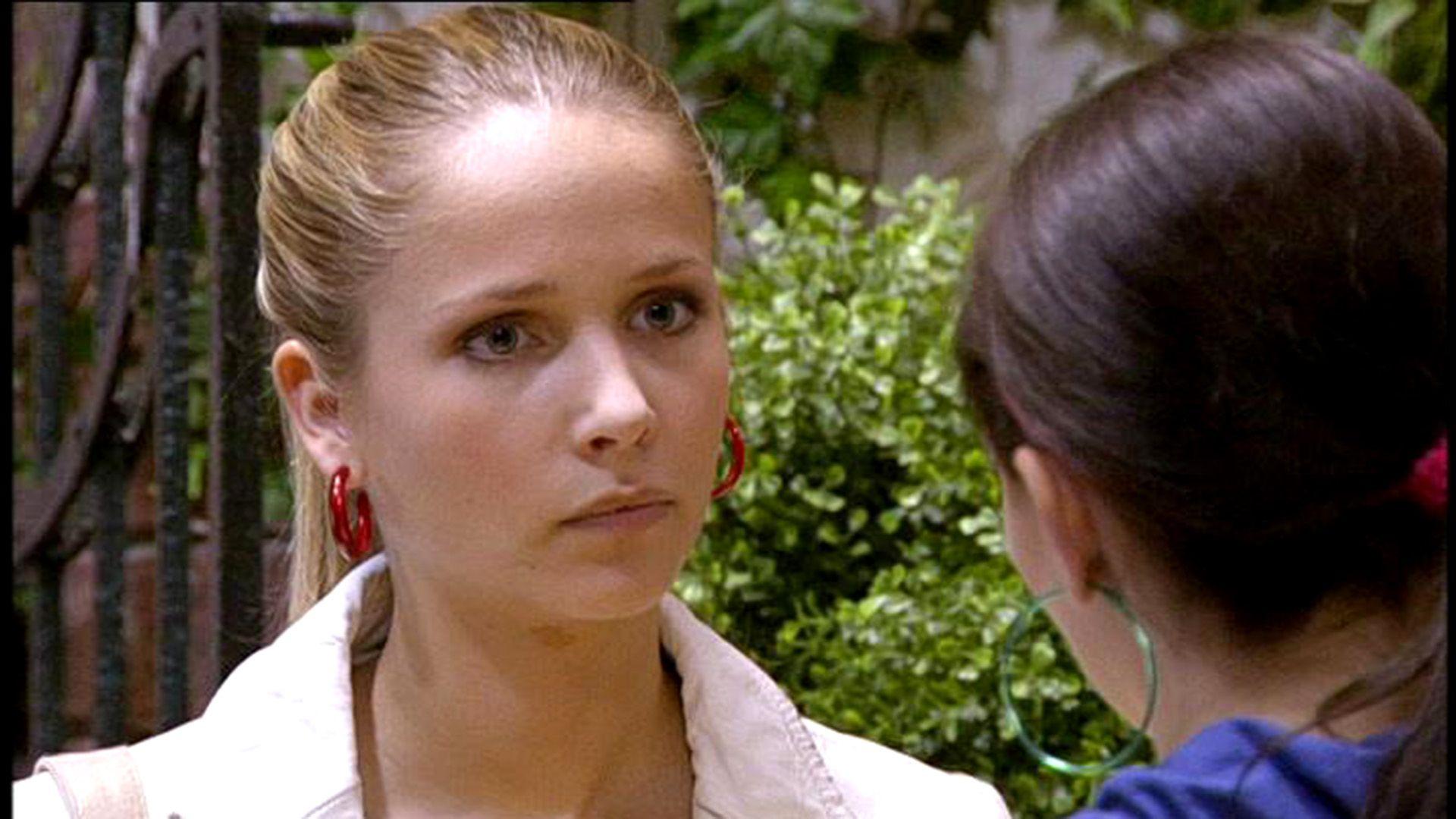 Romy will Easy vor einem Fehler bewahren