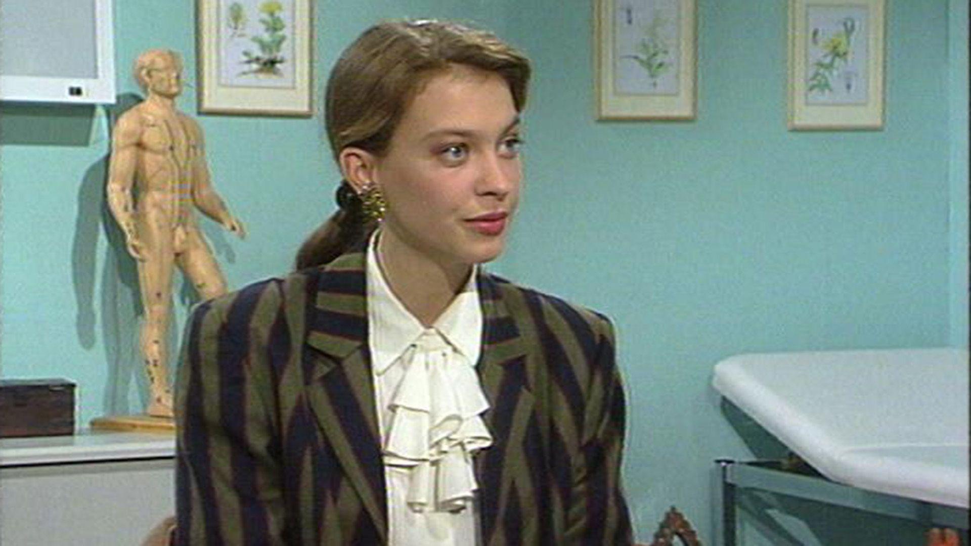 Tina zieht ihren Kopf mal wieder aus der Schlinge