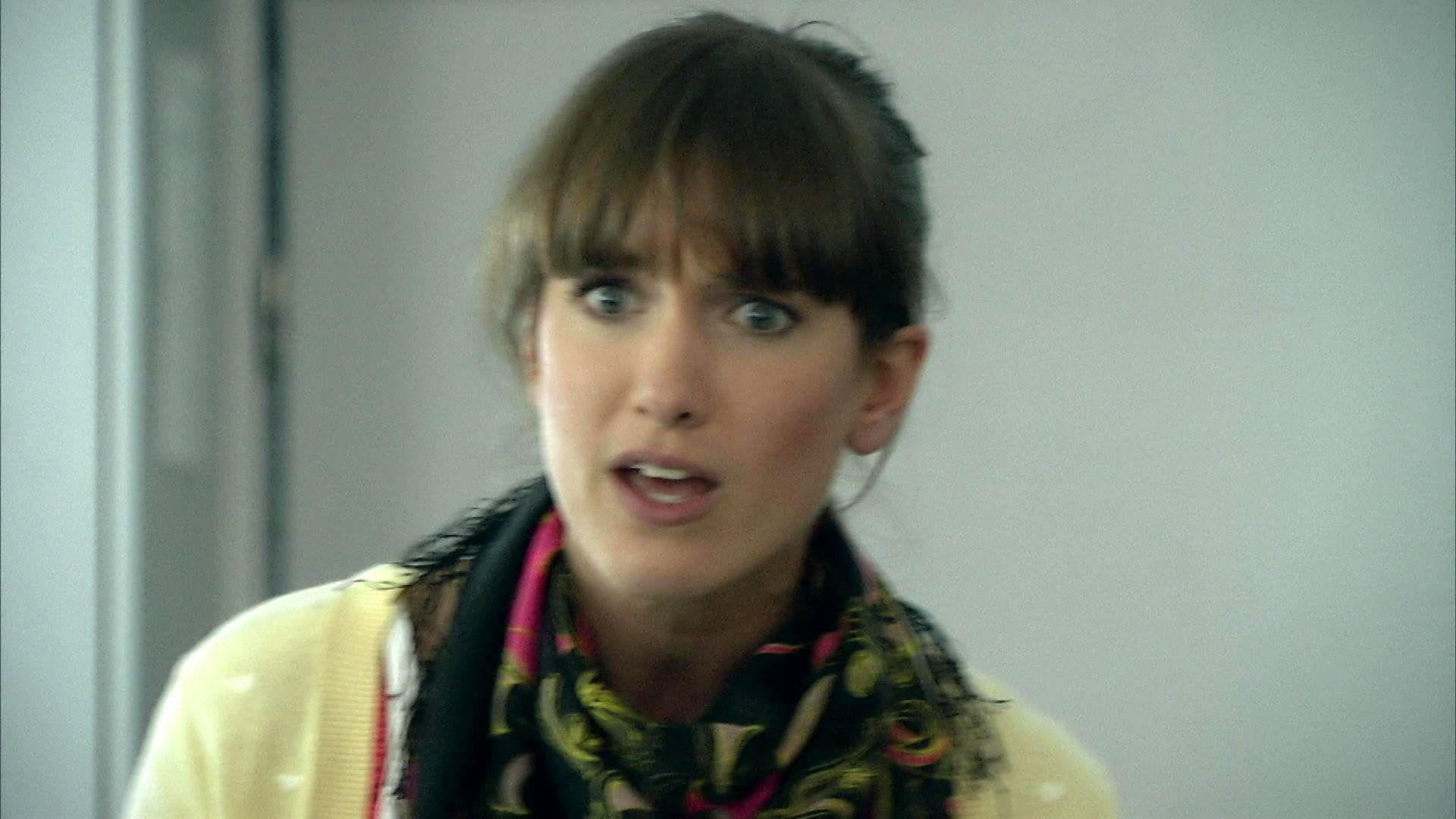 Pia legt sich mit den Beamten an!