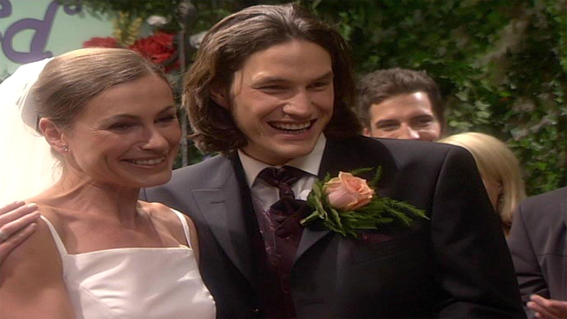 Malte und Rebecca feiern eine Überraschungs-Hochzeit