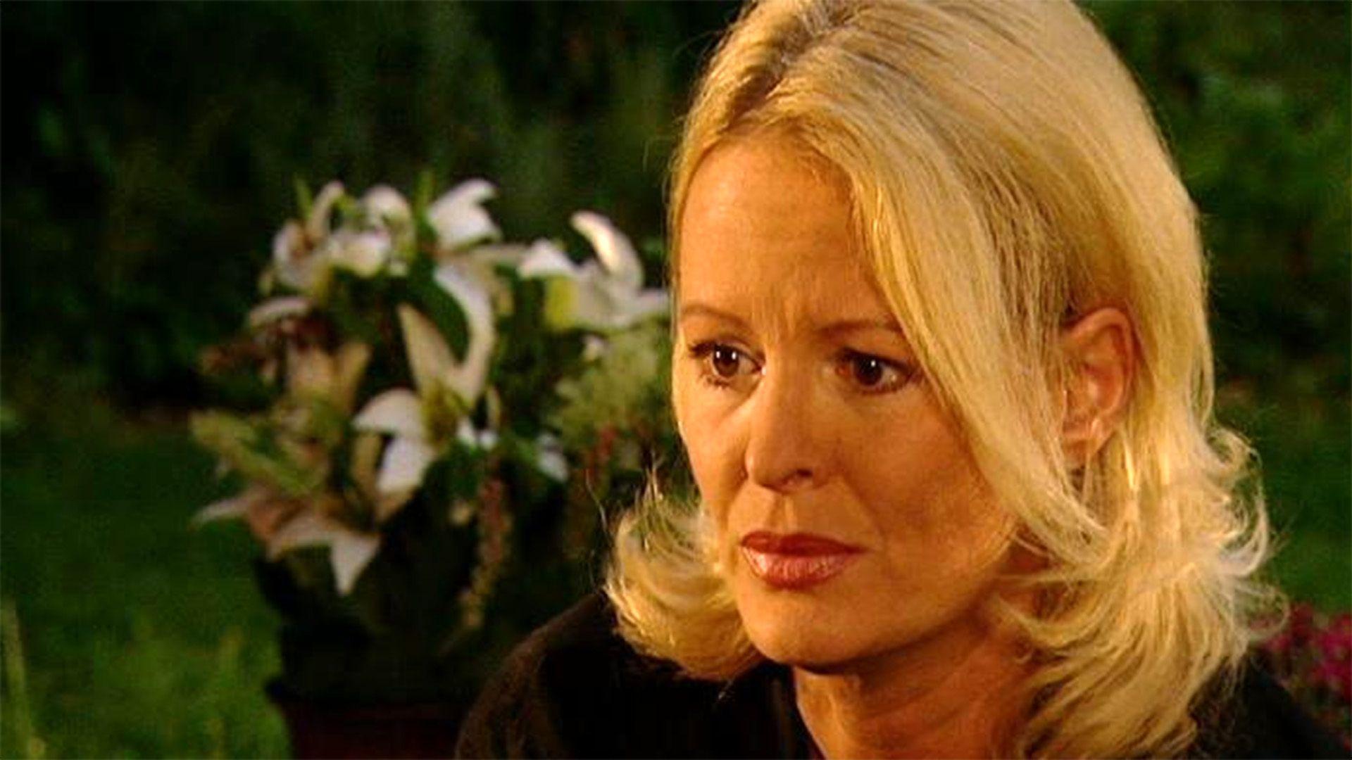 Claudia hinterlässt Rebecca einen wichtigen Brief