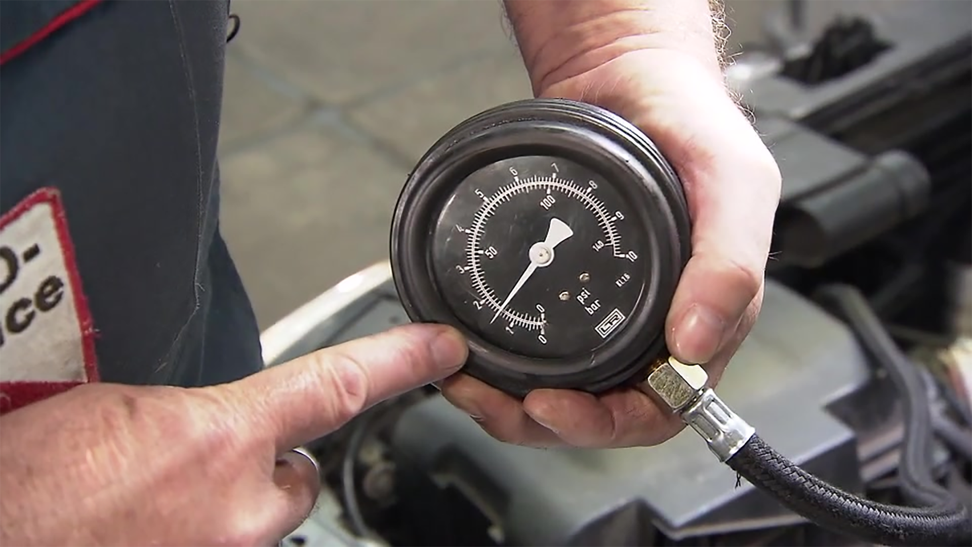 Thema u.a.: Auto unter Wasser