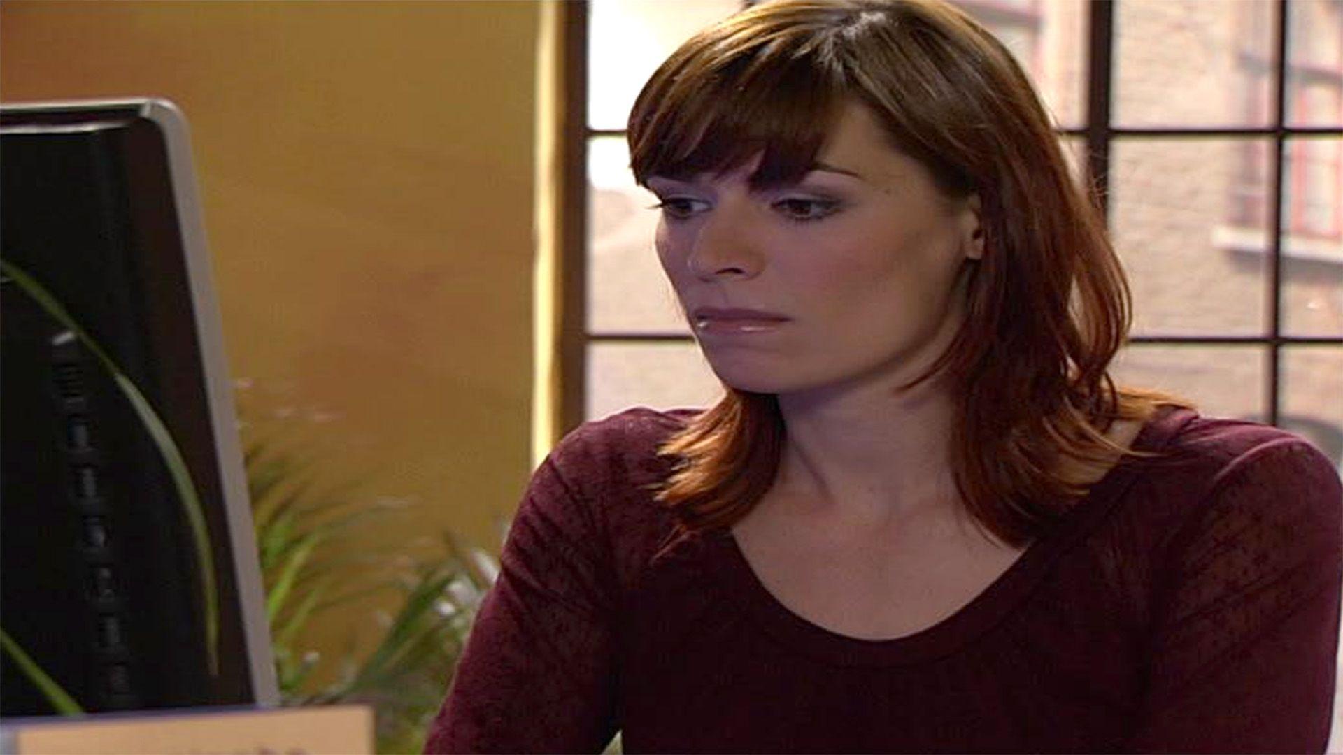 Ariane erkennt, dass sie eine Therapie machen muss