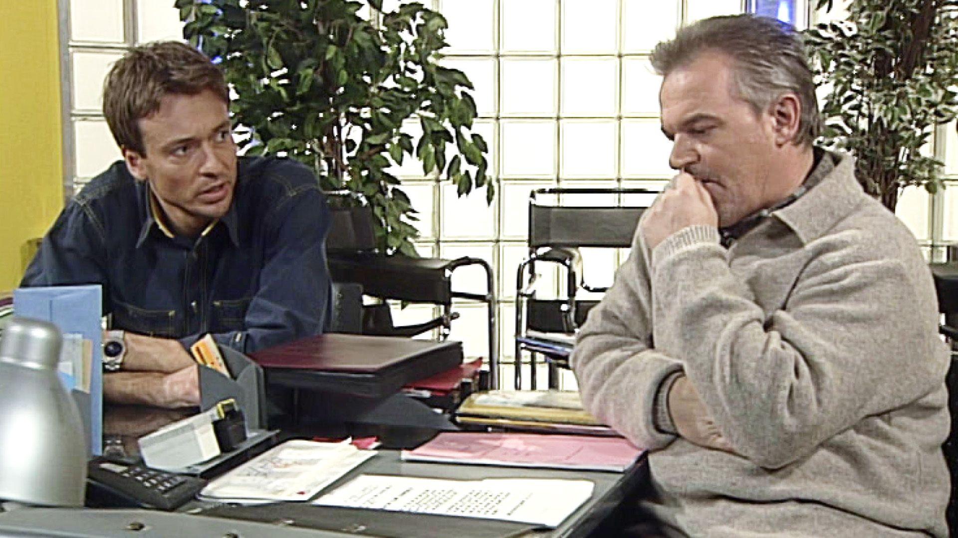 Jörg und Daniel müssen dringend Geld auftreiben