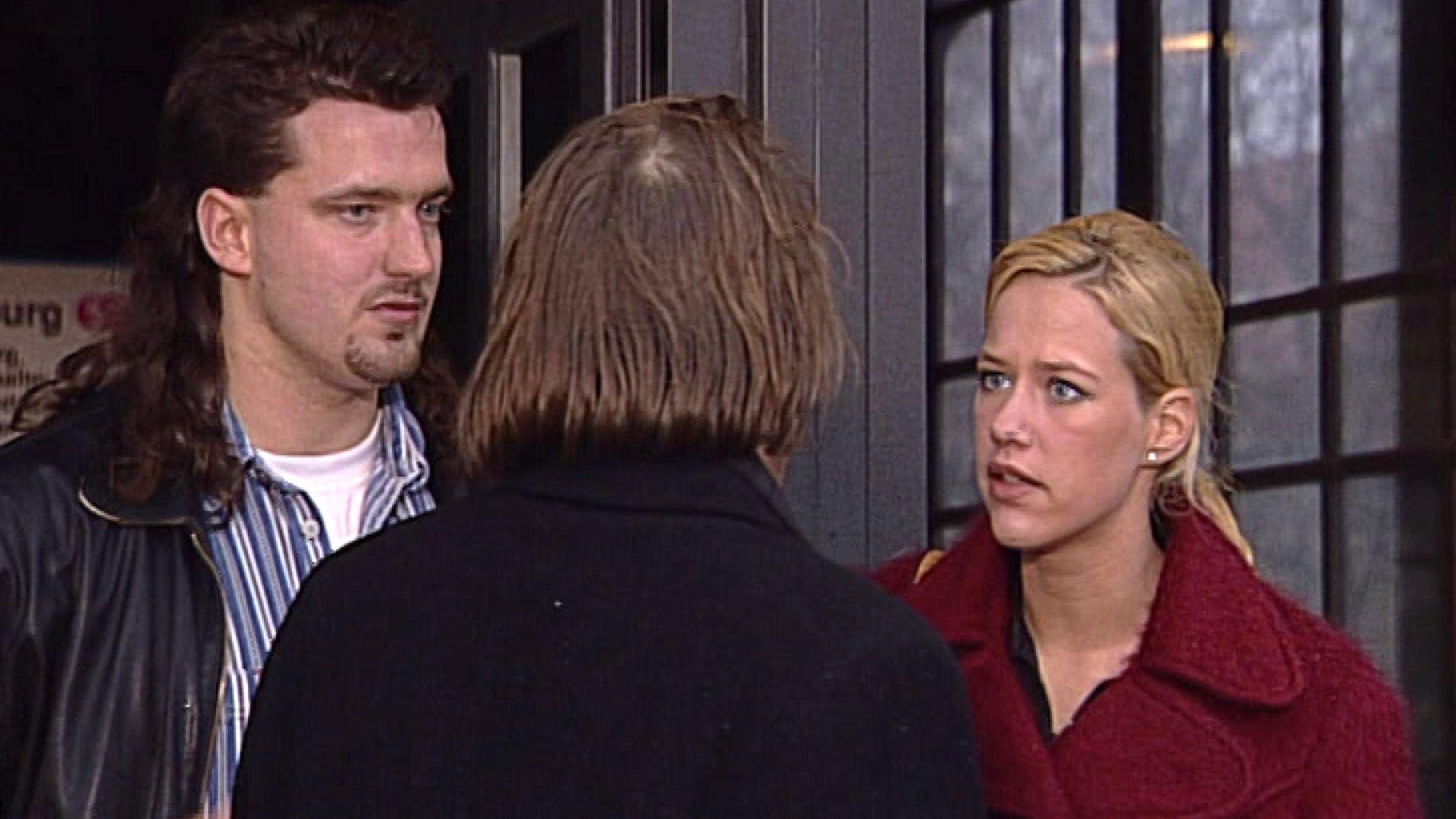 Katja droht dem extrem nervigen Oliver mit der Presse