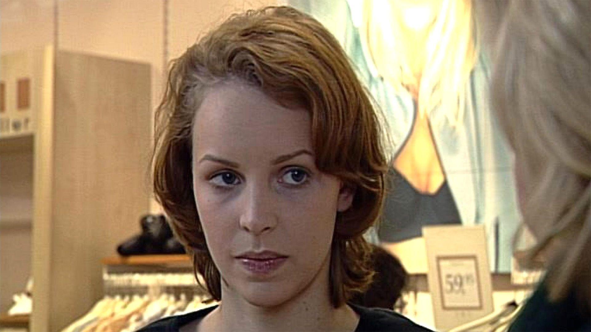 Anna erfährt von Urs den Grund für ihre Blackouts