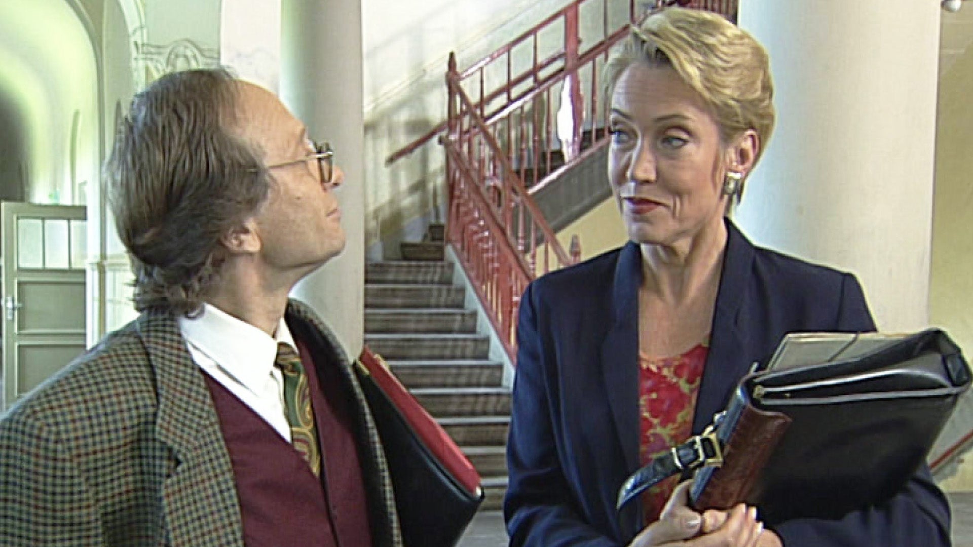 Elisabeth erhält eine Anstellung in ihrer alten Schule