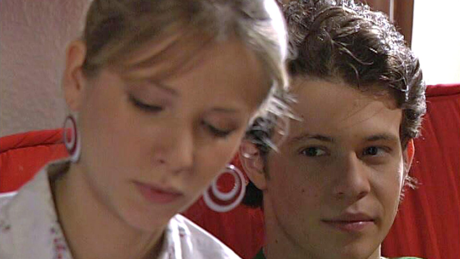 Tobias will nicht zeigen, dass er Romy liebt