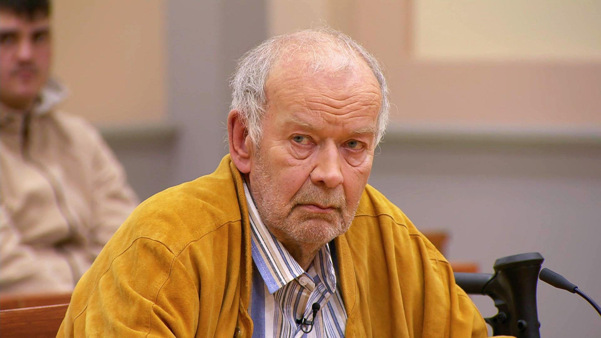 Weil er nervte? Ließ Opa 11-Jährigen an Raststätte zurück?