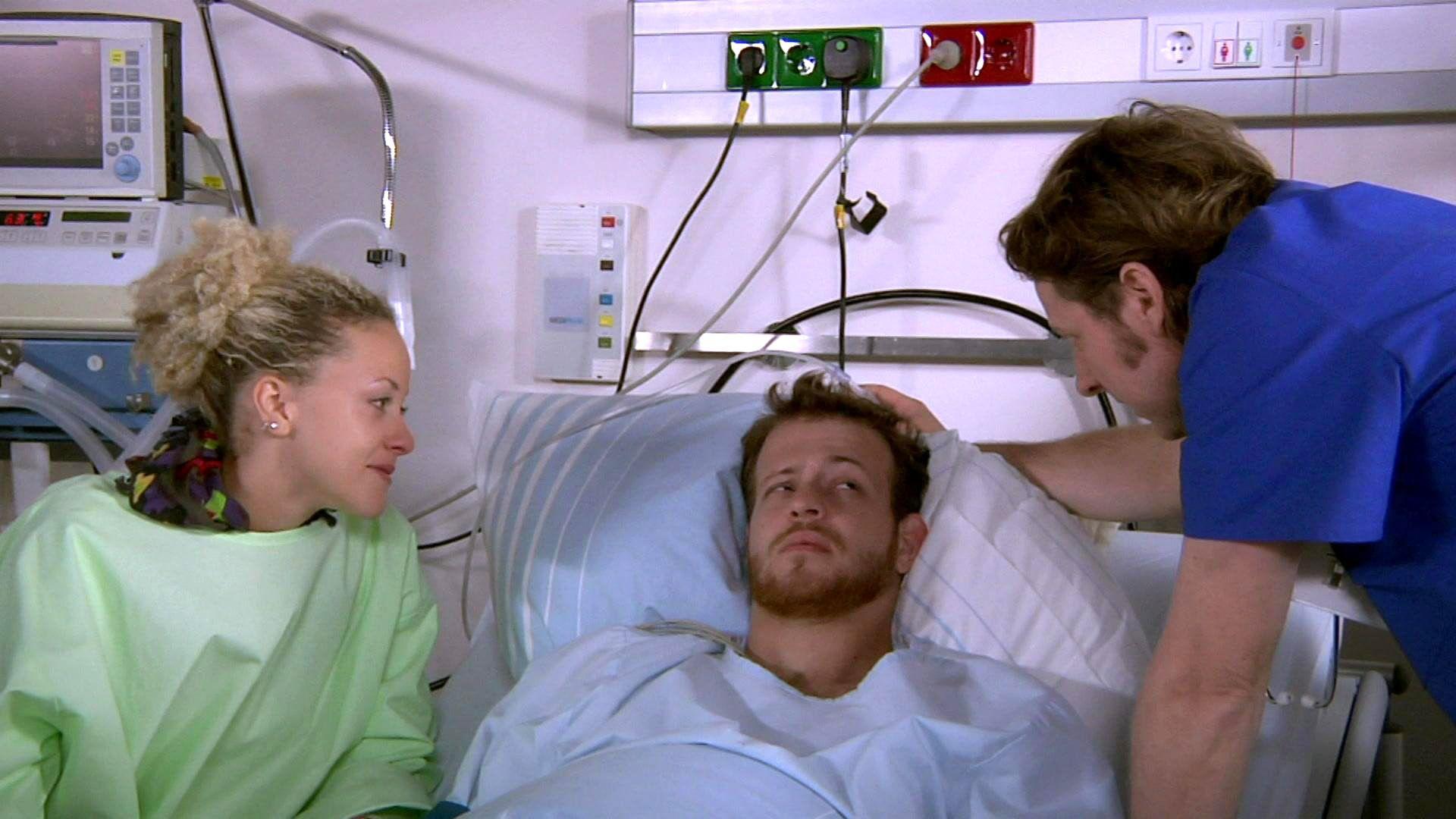 Tobias erwacht aus dem Koma!