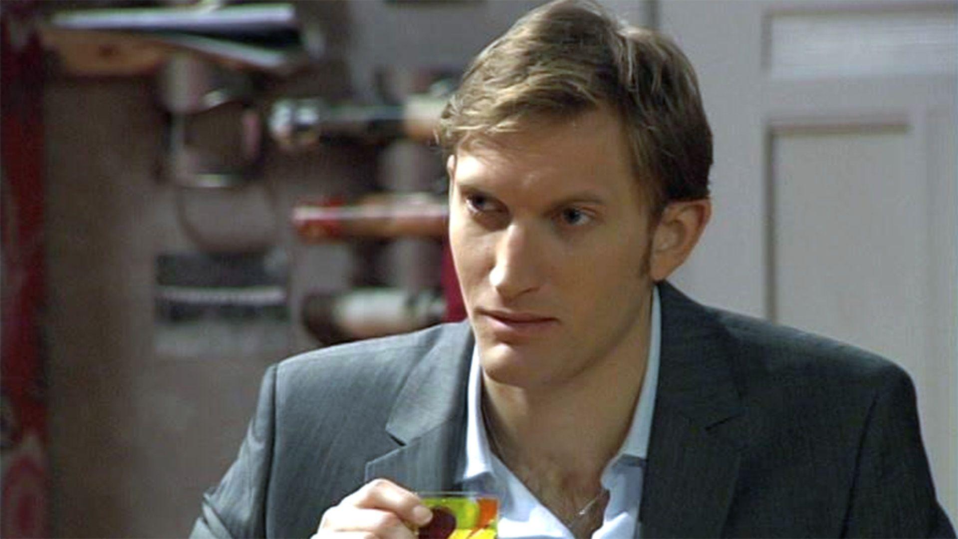 Seit seiner Rückkehr aus London ist Vincent verändert