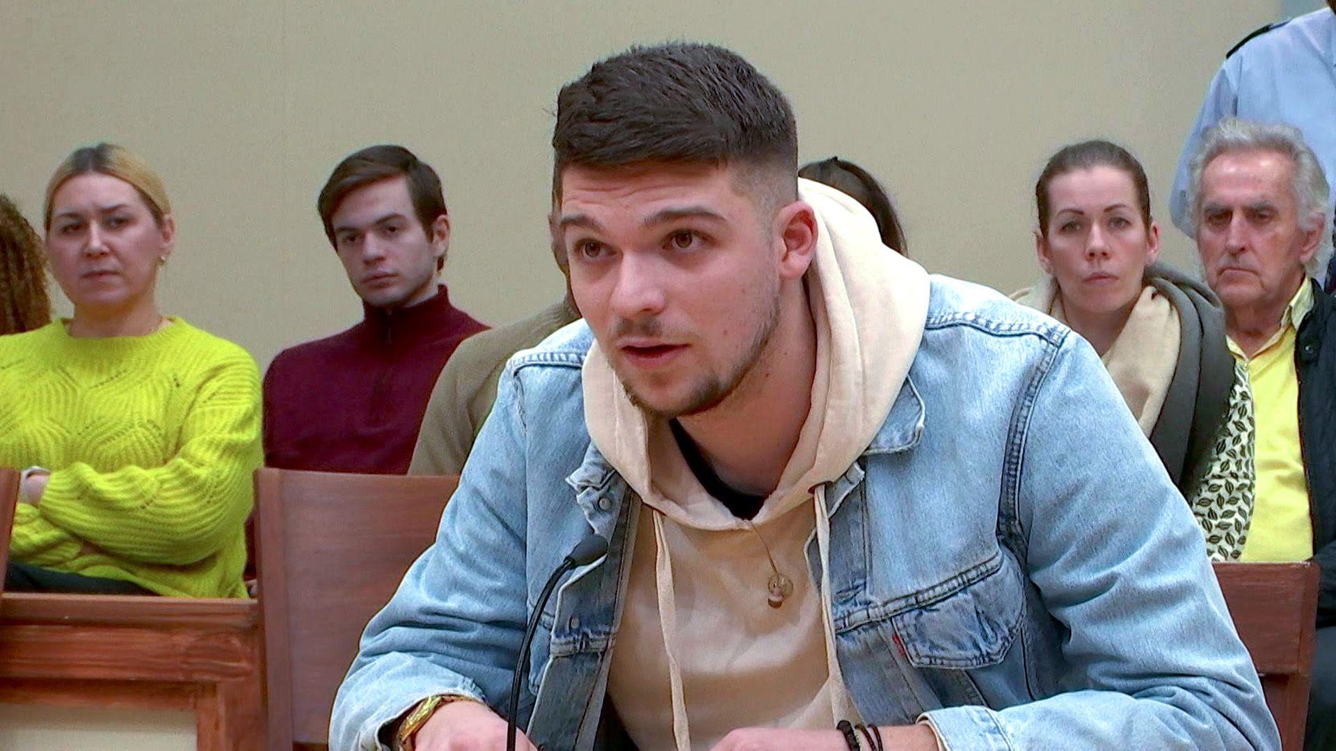 Wurde Türsteher angegriffen, weil er jungen Mann nicht in den Club lassen wollte?