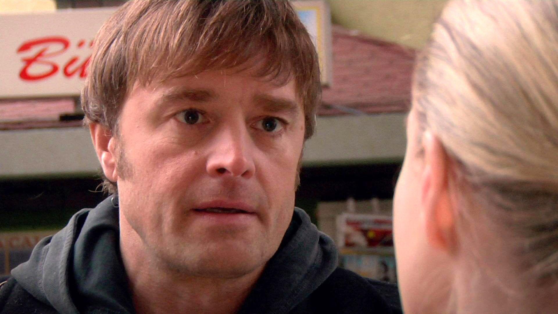 Sonja setzt Paul vor die Tür!