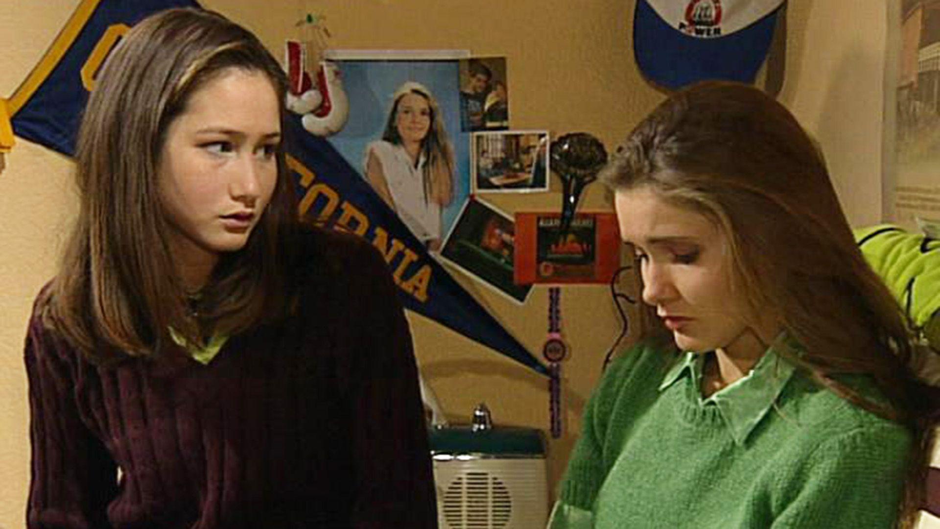 Eva überredet Charly, sich von Kim zu trennen.