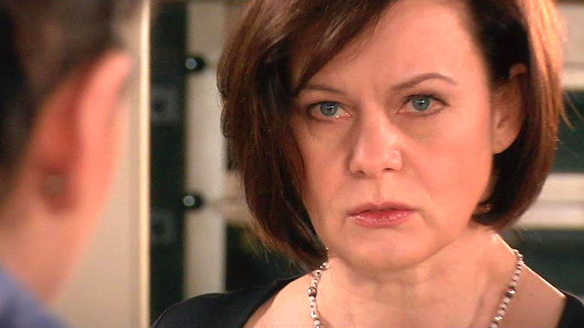 Irene weigert sich vehement, Sina kennenzulernen