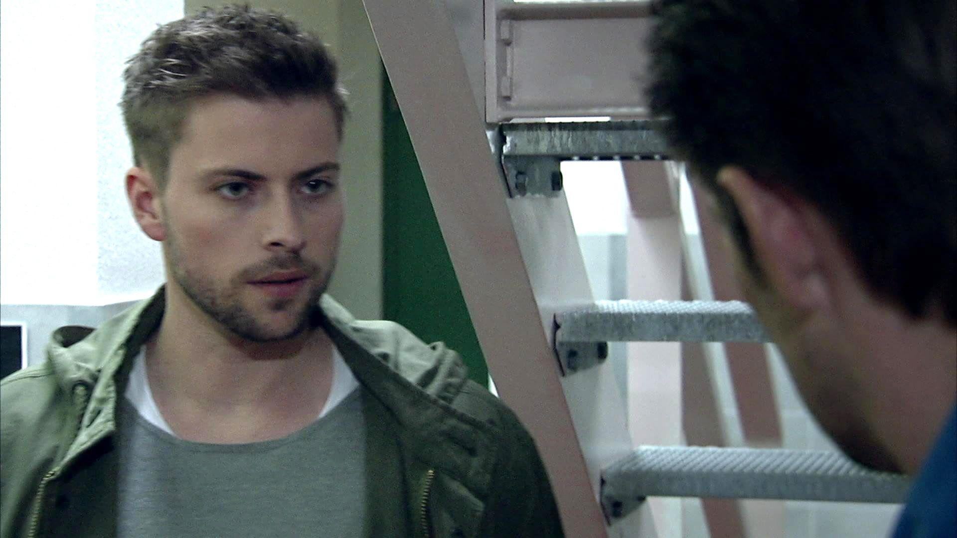 Gibt John das Mauerwerk auf?