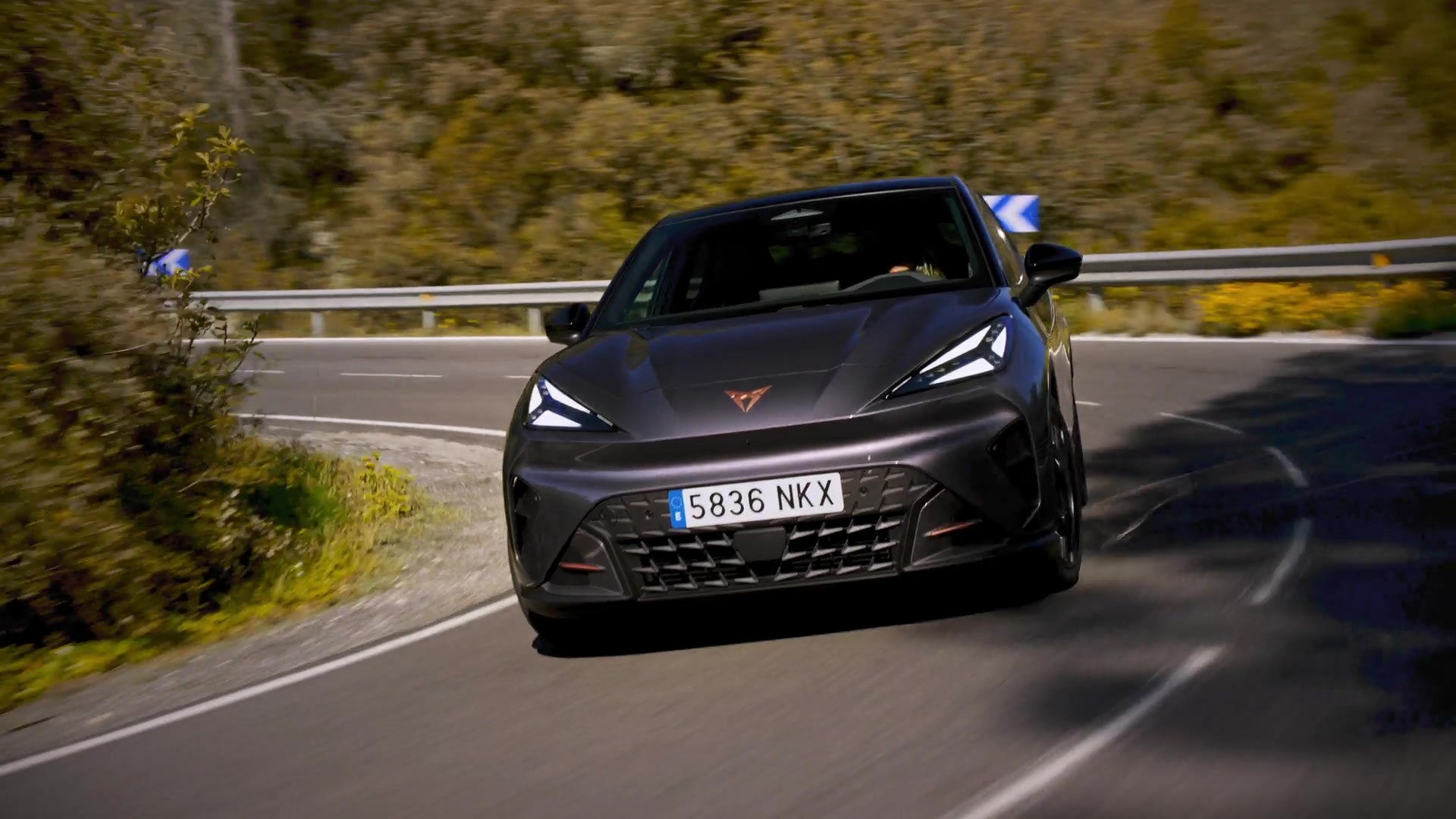 Thema u.a.: Erste Fahrt im Elektro-Kleinwagen von Cupra