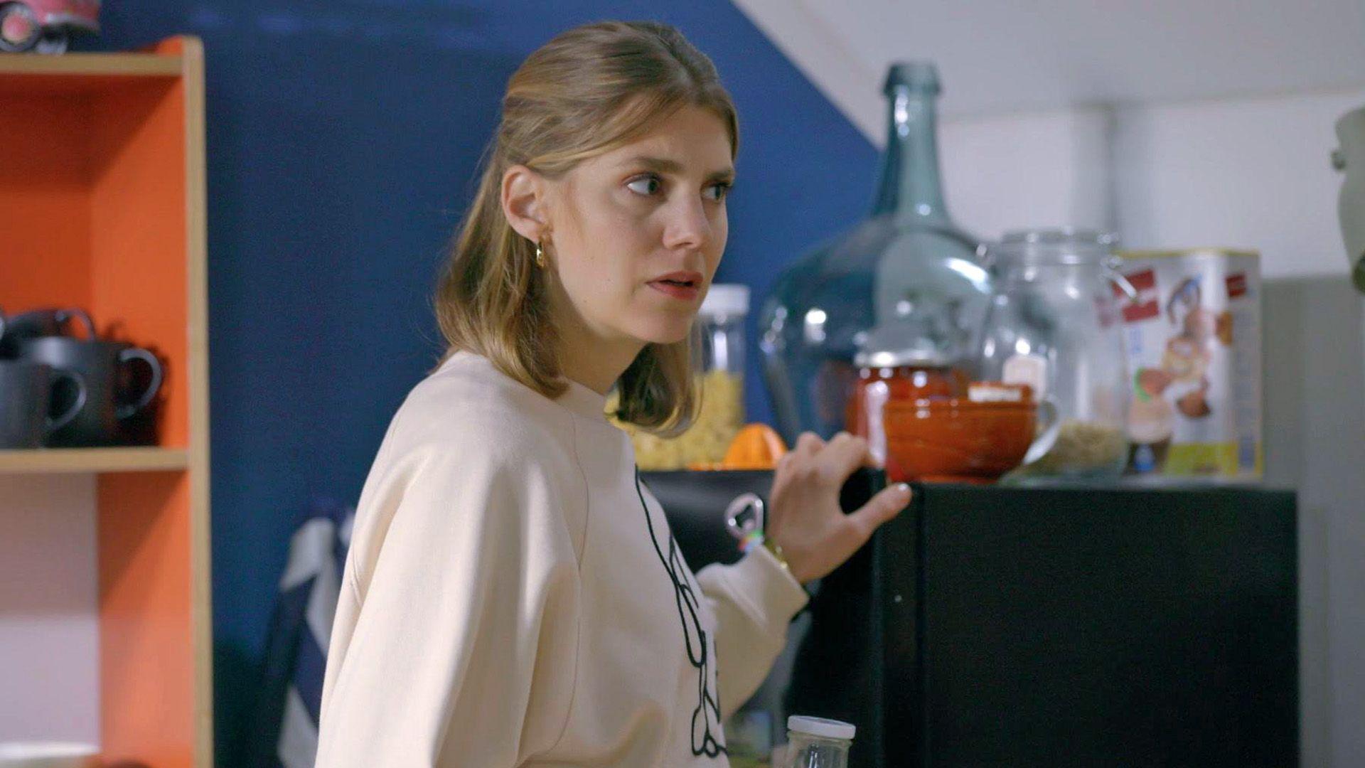Stella hofft, Anne vor Oliver retten zu können