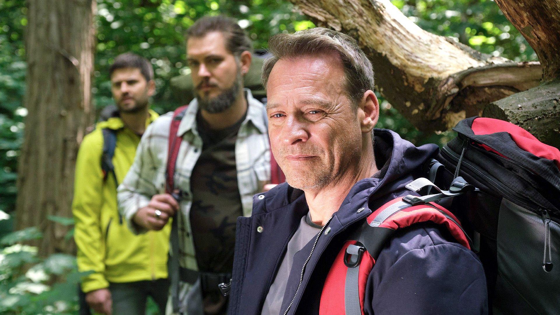 Robert zwingt Paco und David zu einem Trip in den Wald