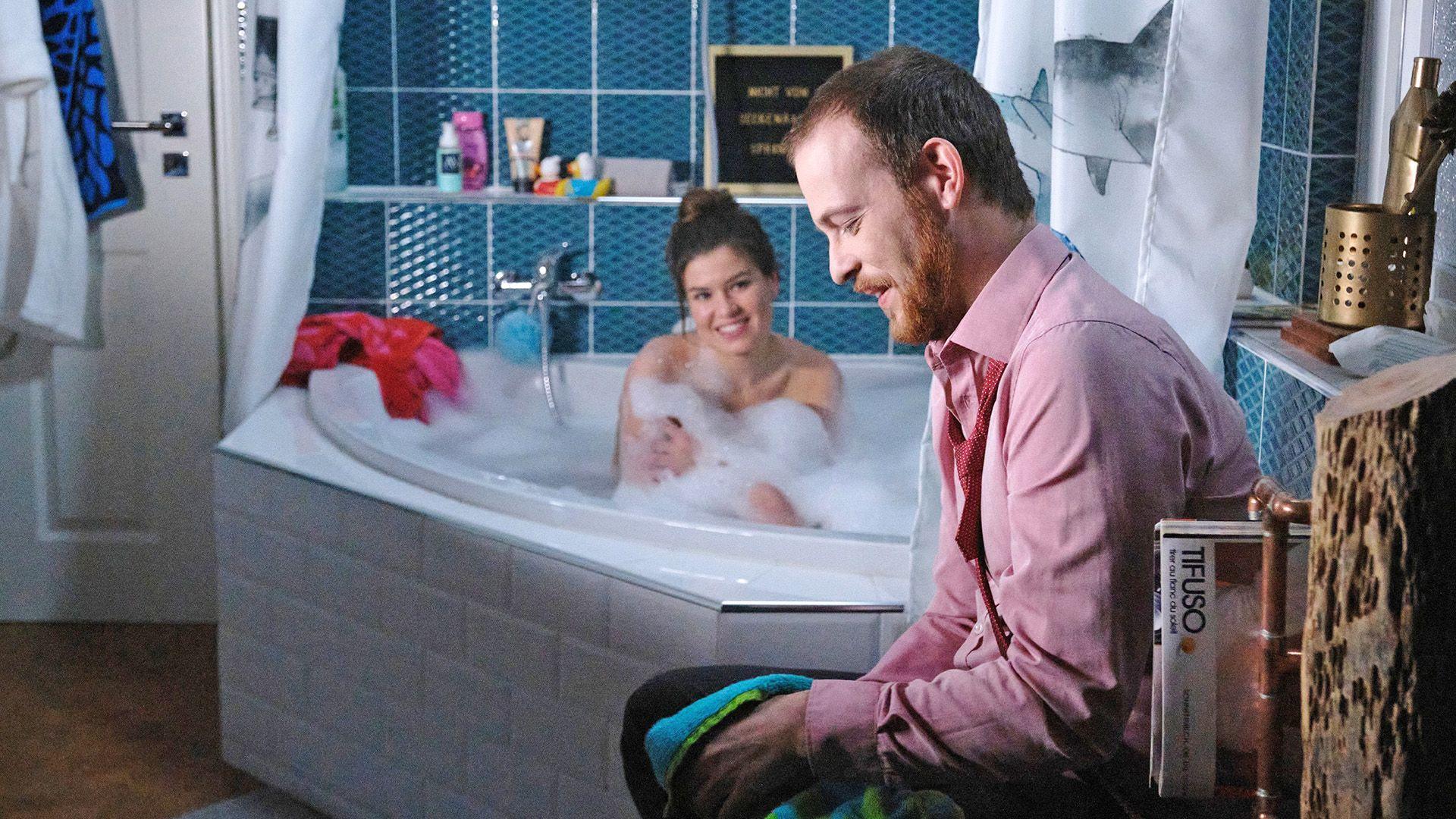 Zwischen Vivien und Tobias stellt sich eine alte Vertrautheit ein