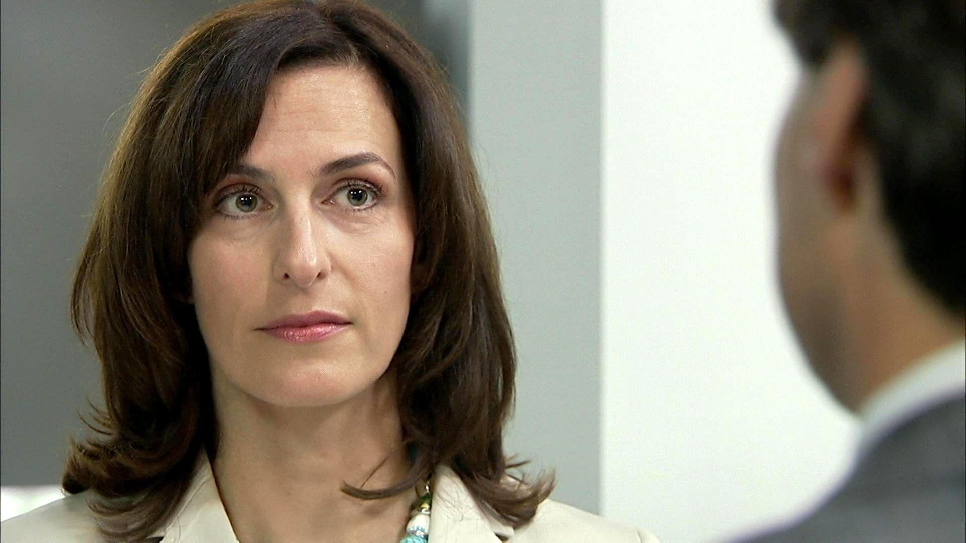 Katrin stürzt sich in die Arbeit!
