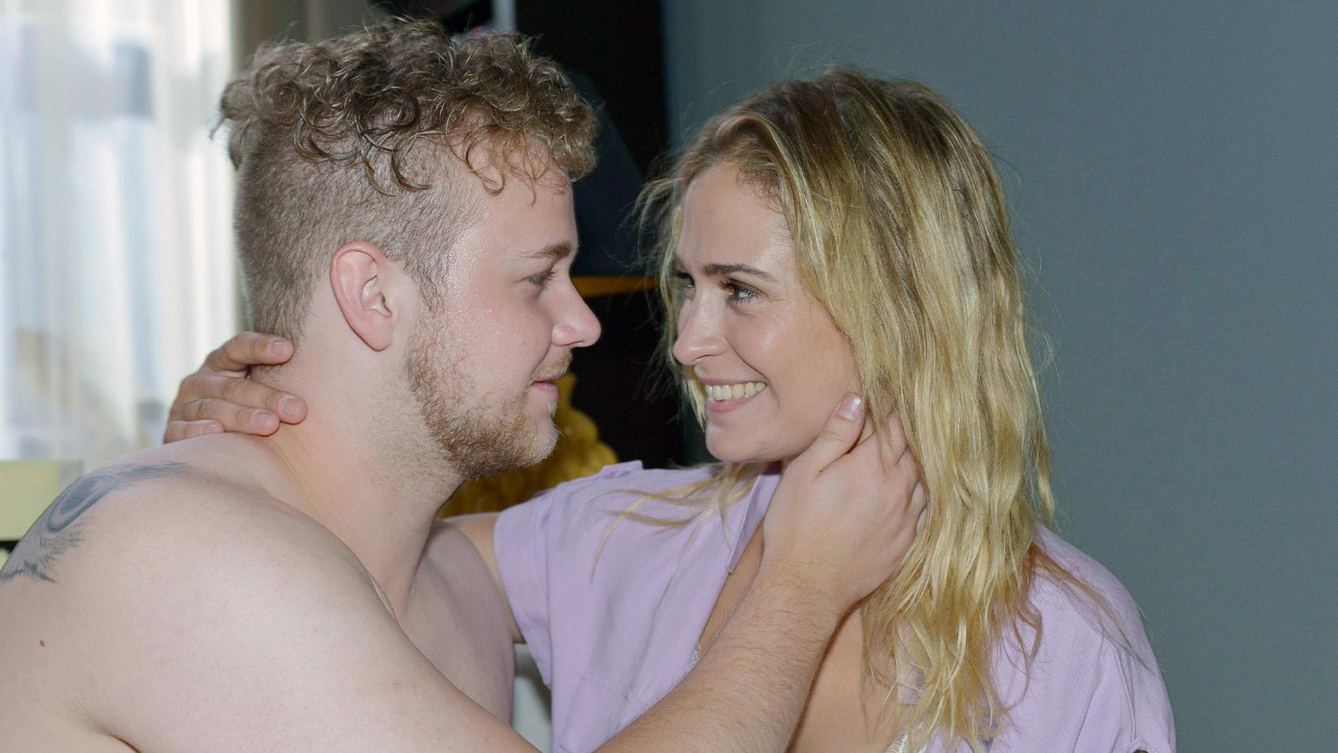 Sophie genießt die Zeit mit Jonas