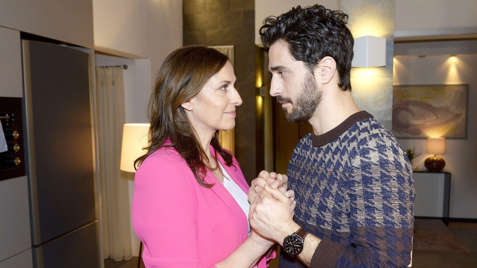 Tobias will Katrin selbst gestehen, was er getan hat
