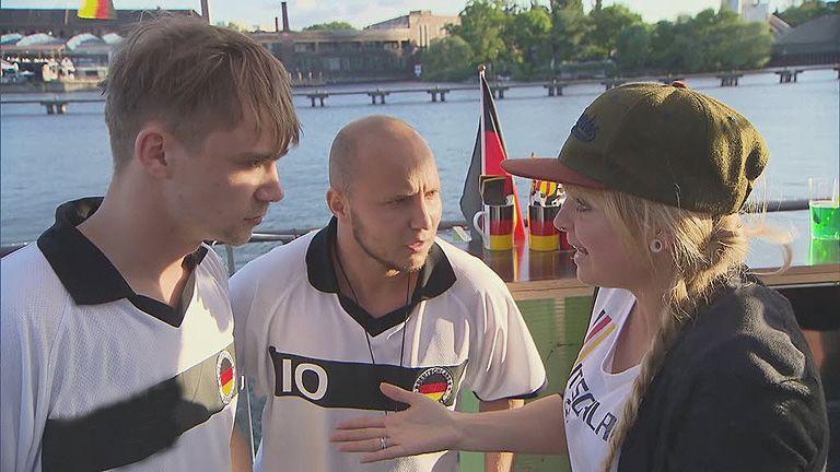 Laut, schräg und ohne Anlage