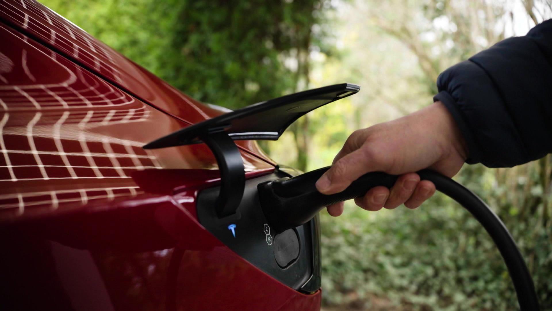 Themen u.a.: E-Mobilität und Elektroauto im Fokus