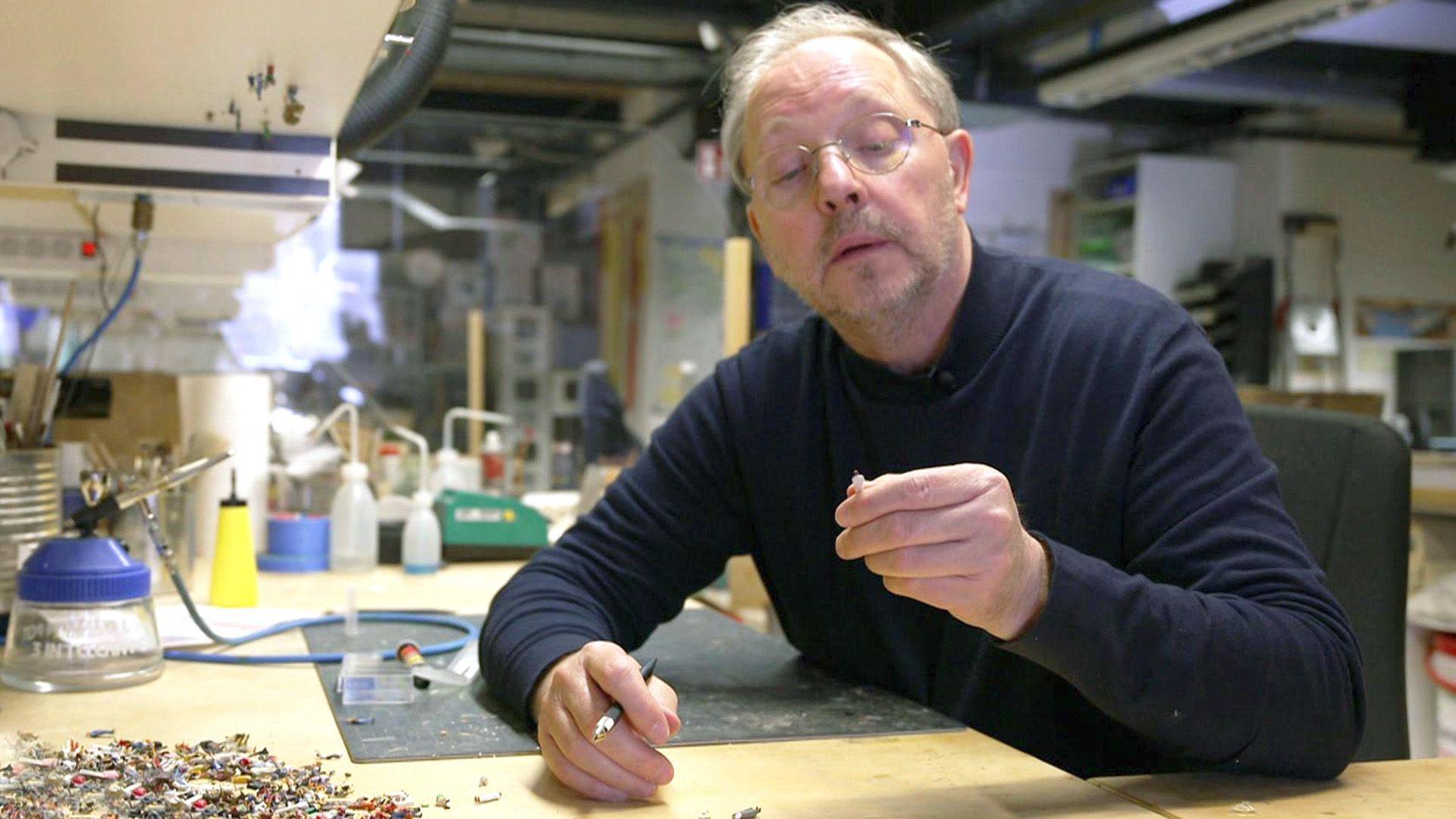 Dittsche macht sich klein