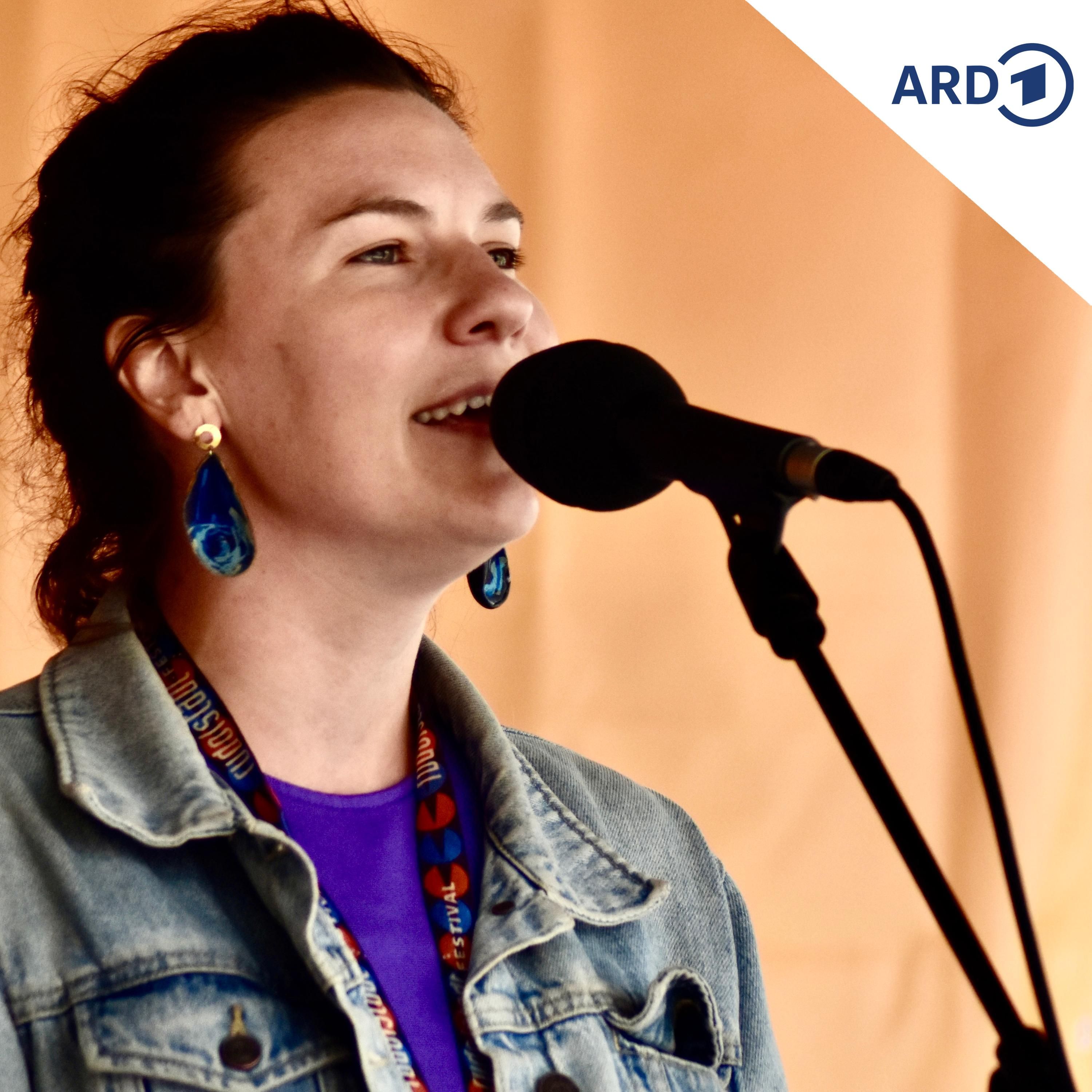 Rudolstadt 2026: Furchtlos Aus Tradition - Die Studiosession mit Clare Sands