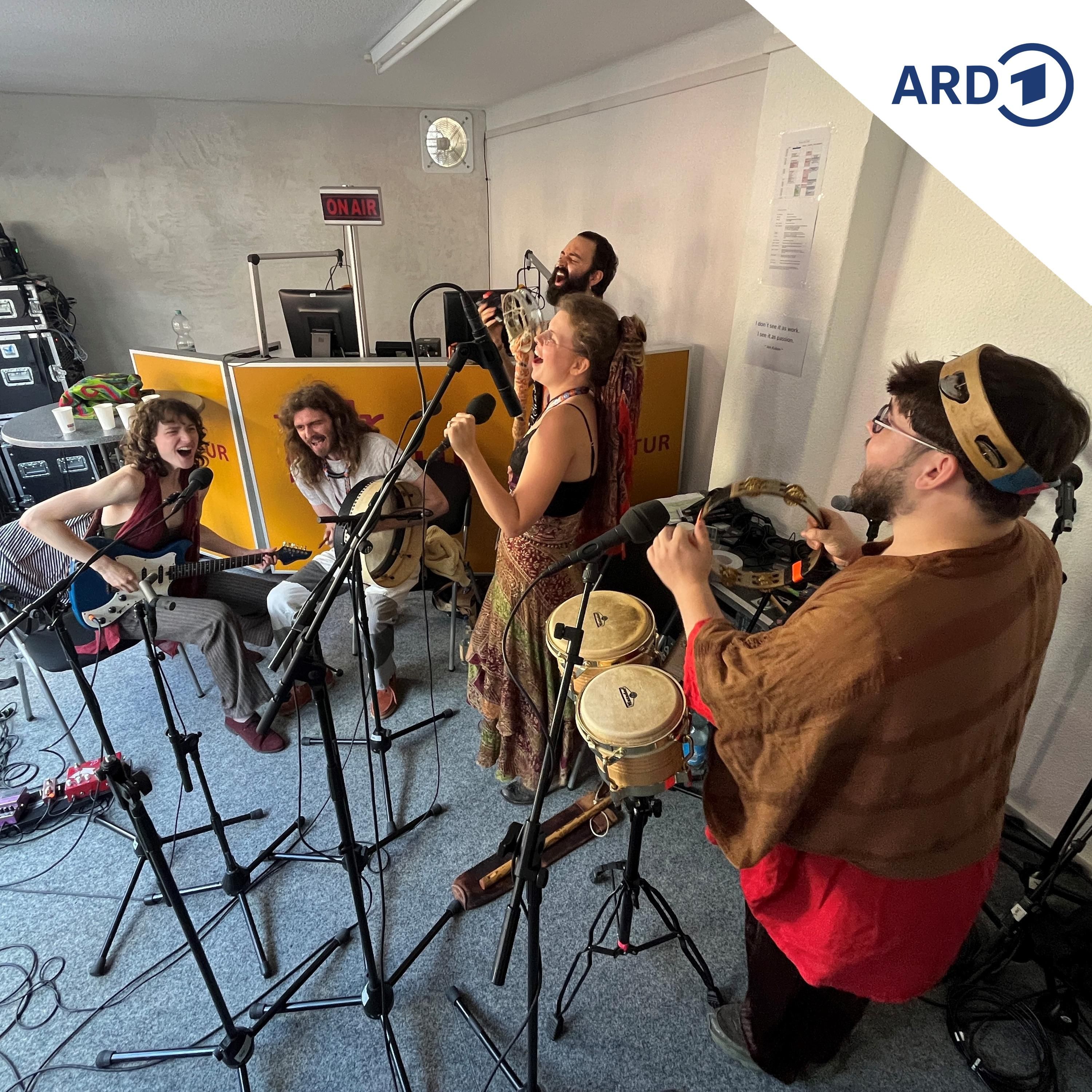 Rudolstadt 2026: Barfuß Im Studio und Didgeridoos Am Fenster - Das Festivalradio von MDR Kultur