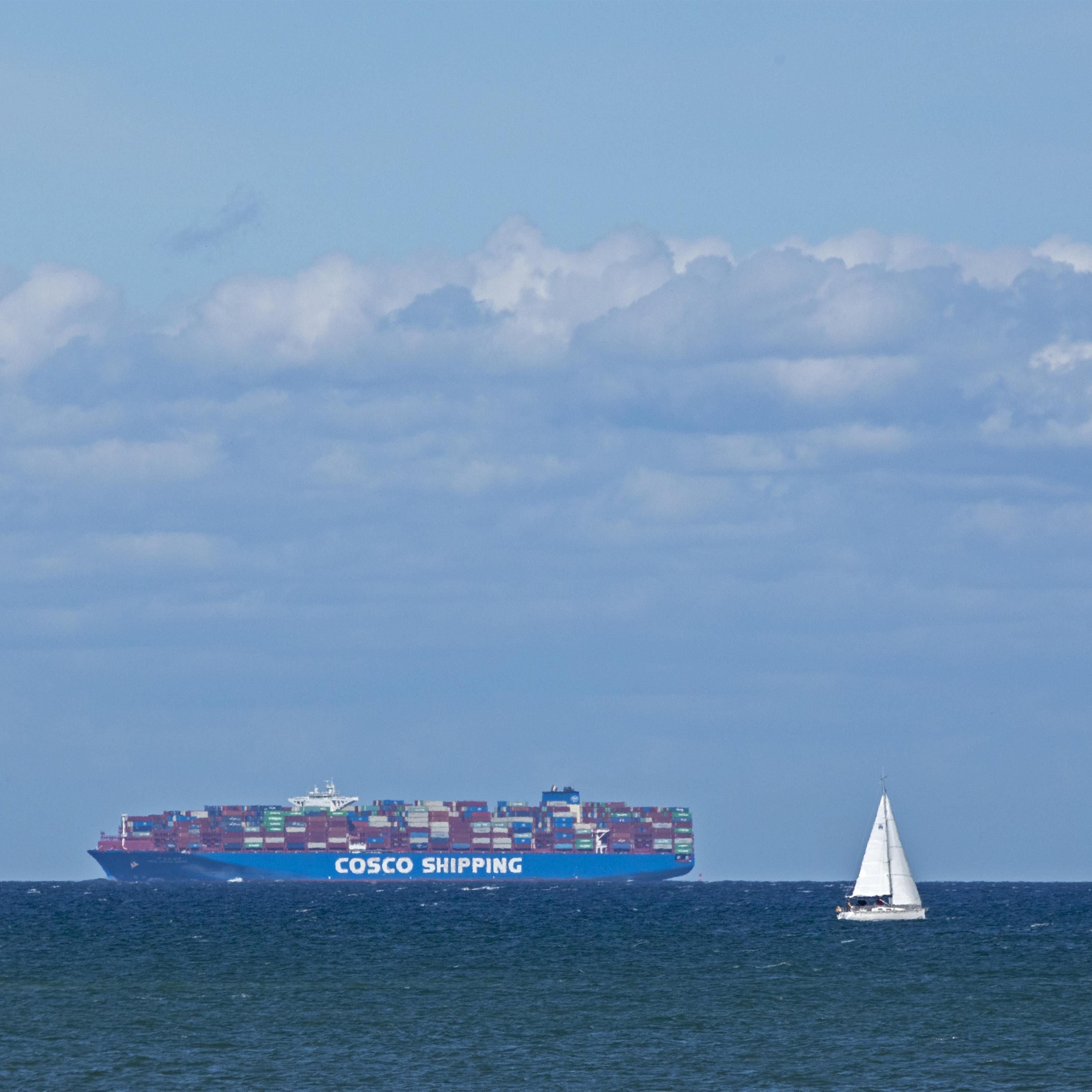 Frachtschiffe mit Segeln? Sauber, aber sinnfrei