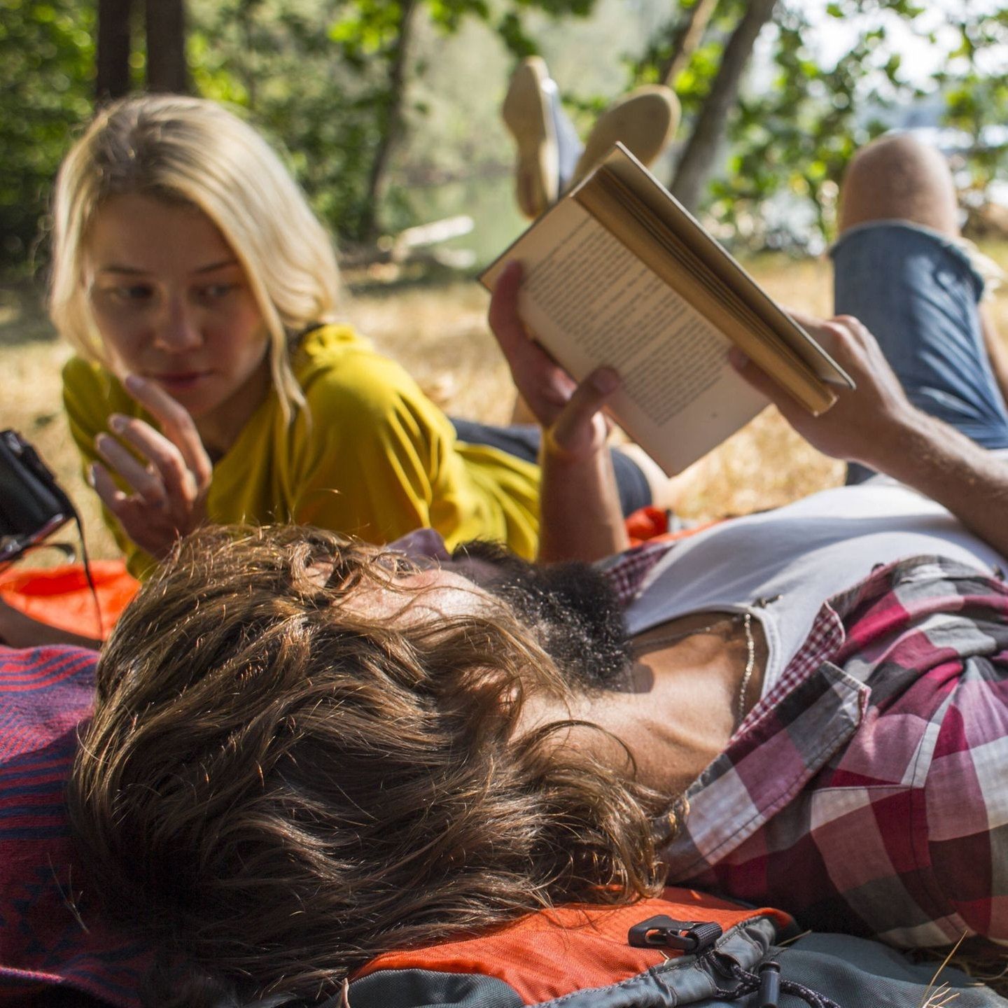lesenswert Magazin mit neuen Büchern von Lily King und Angelika Klüssendorf, mit einem Blick auf den Buchmarkt und mit einer Wiederentdeckung nach mehr als 80 Jahren