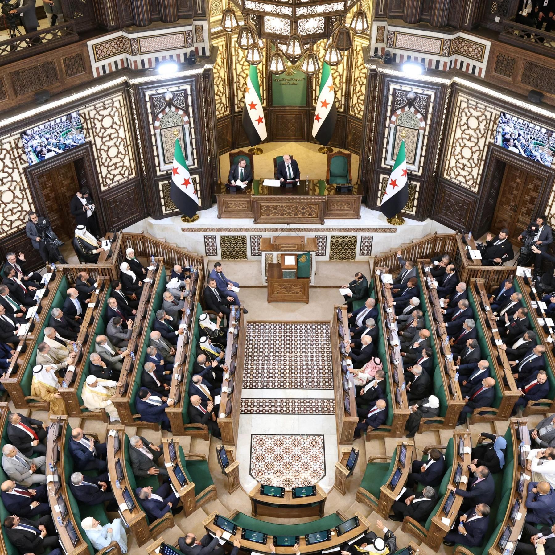 Syrisches Parlament kommt erstmals zusammen