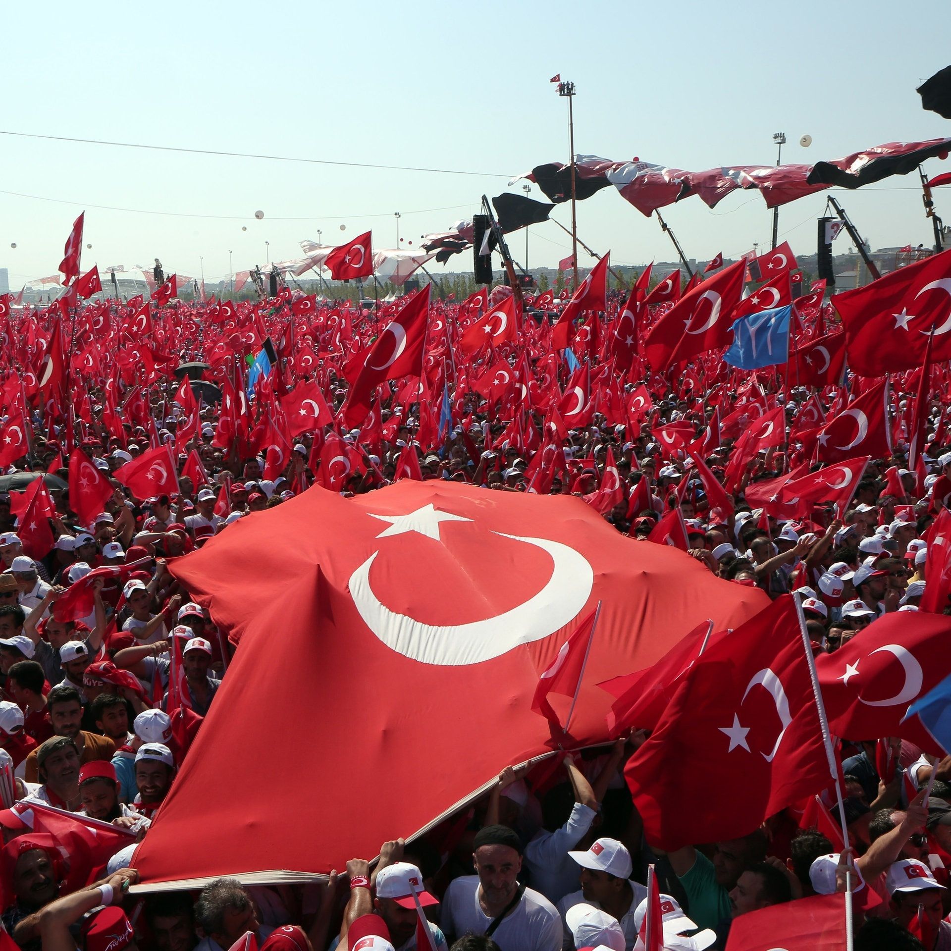10 Jahre nach dem Putschversuch – Wo steht die Türkei heute?